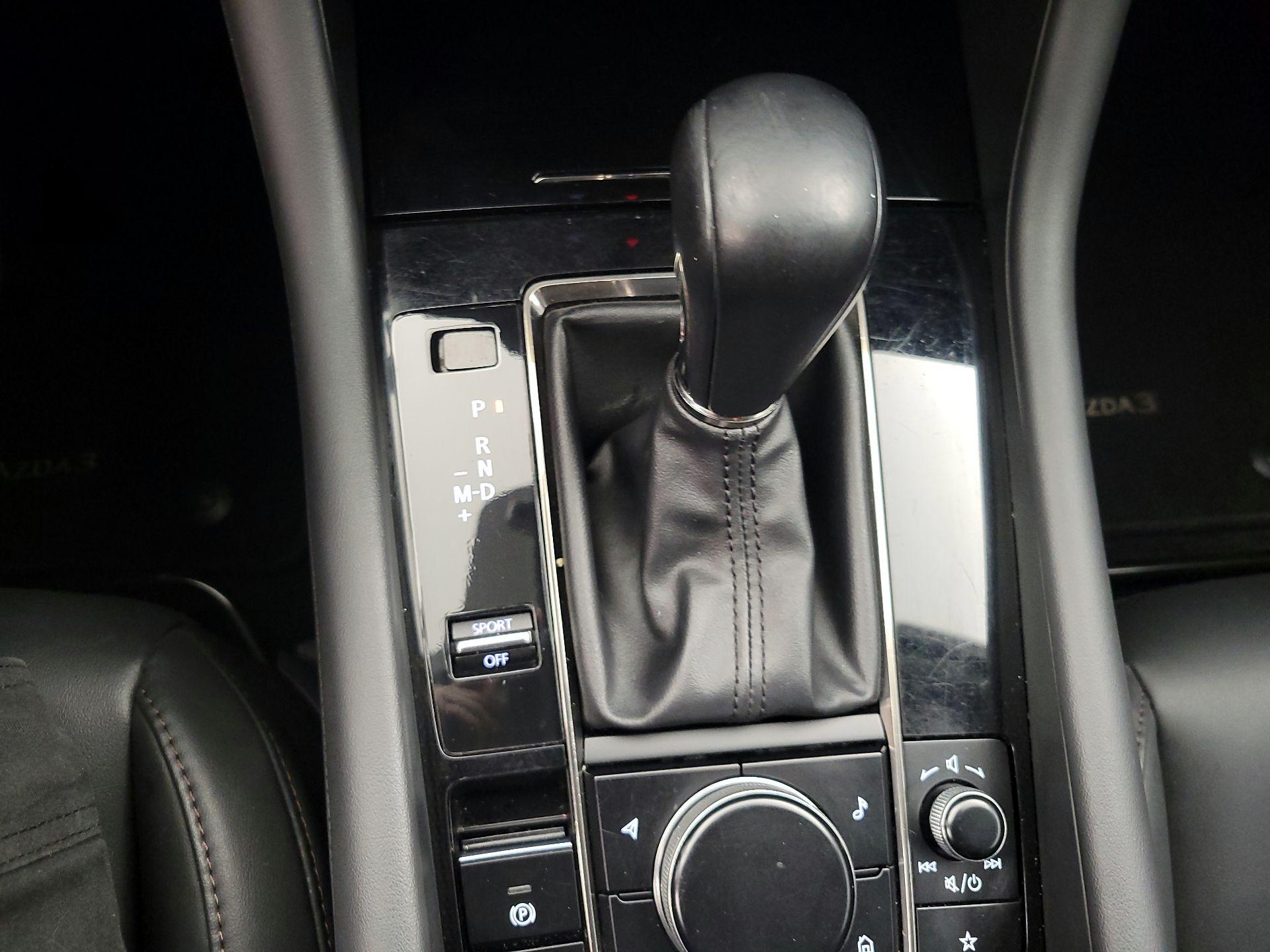 Thumbnail: 2019 Mazda Mazda3 - 16