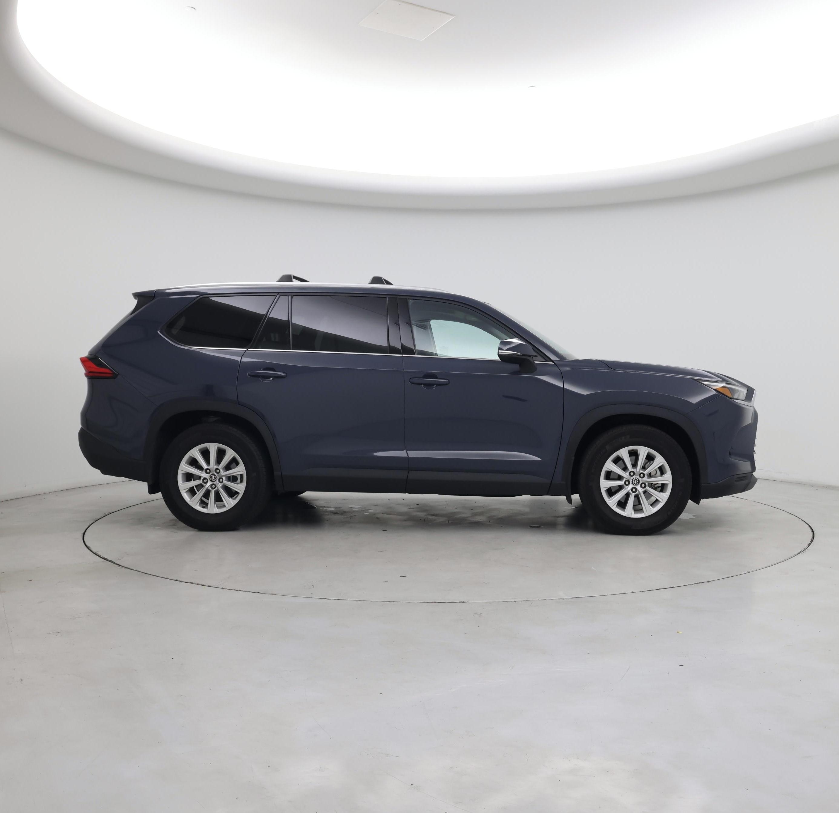 Thumbnail: 2024 Toyota Highlander - 7