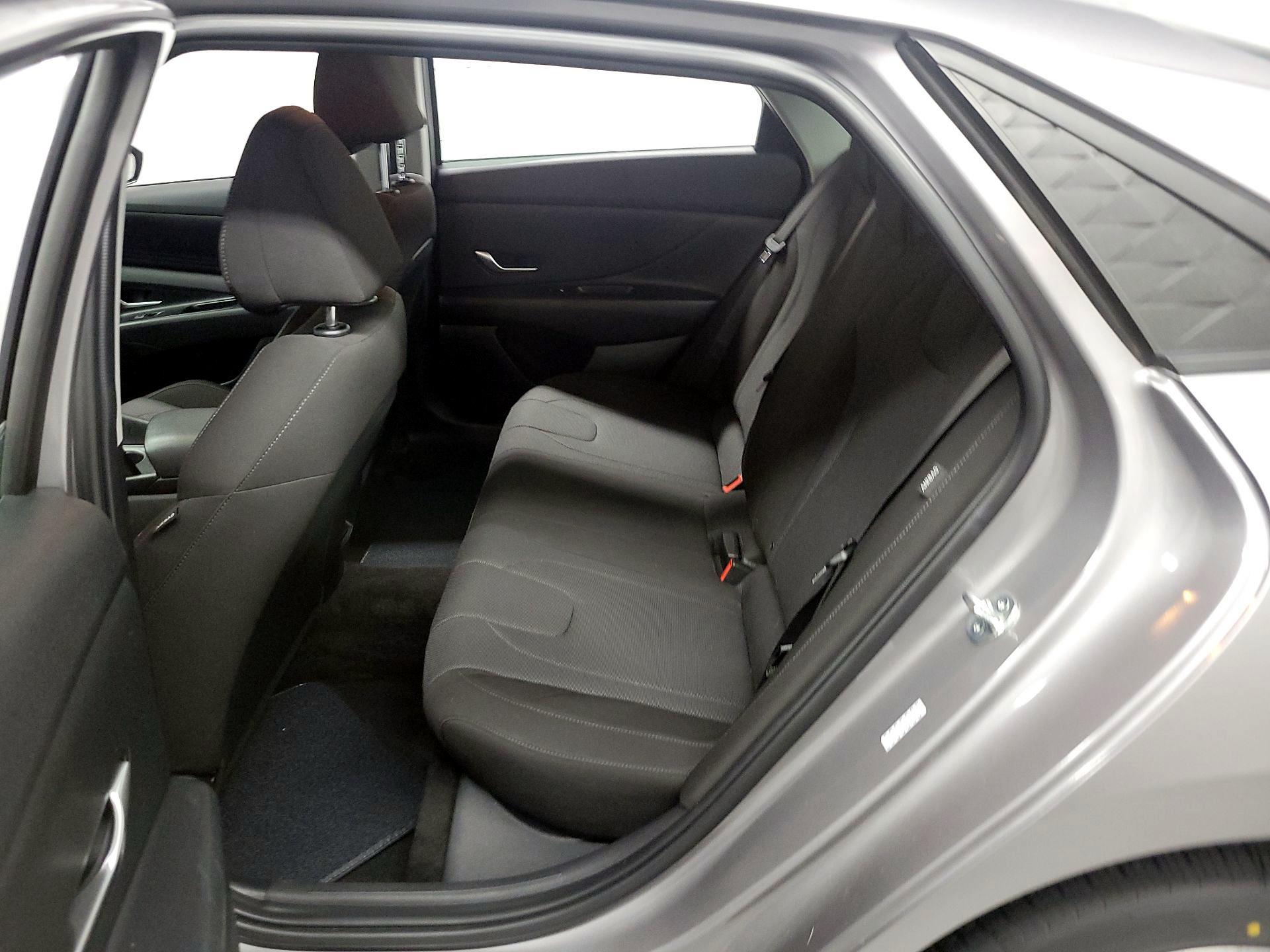 Thumbnail: 2024 Hyundai Elantra - 19