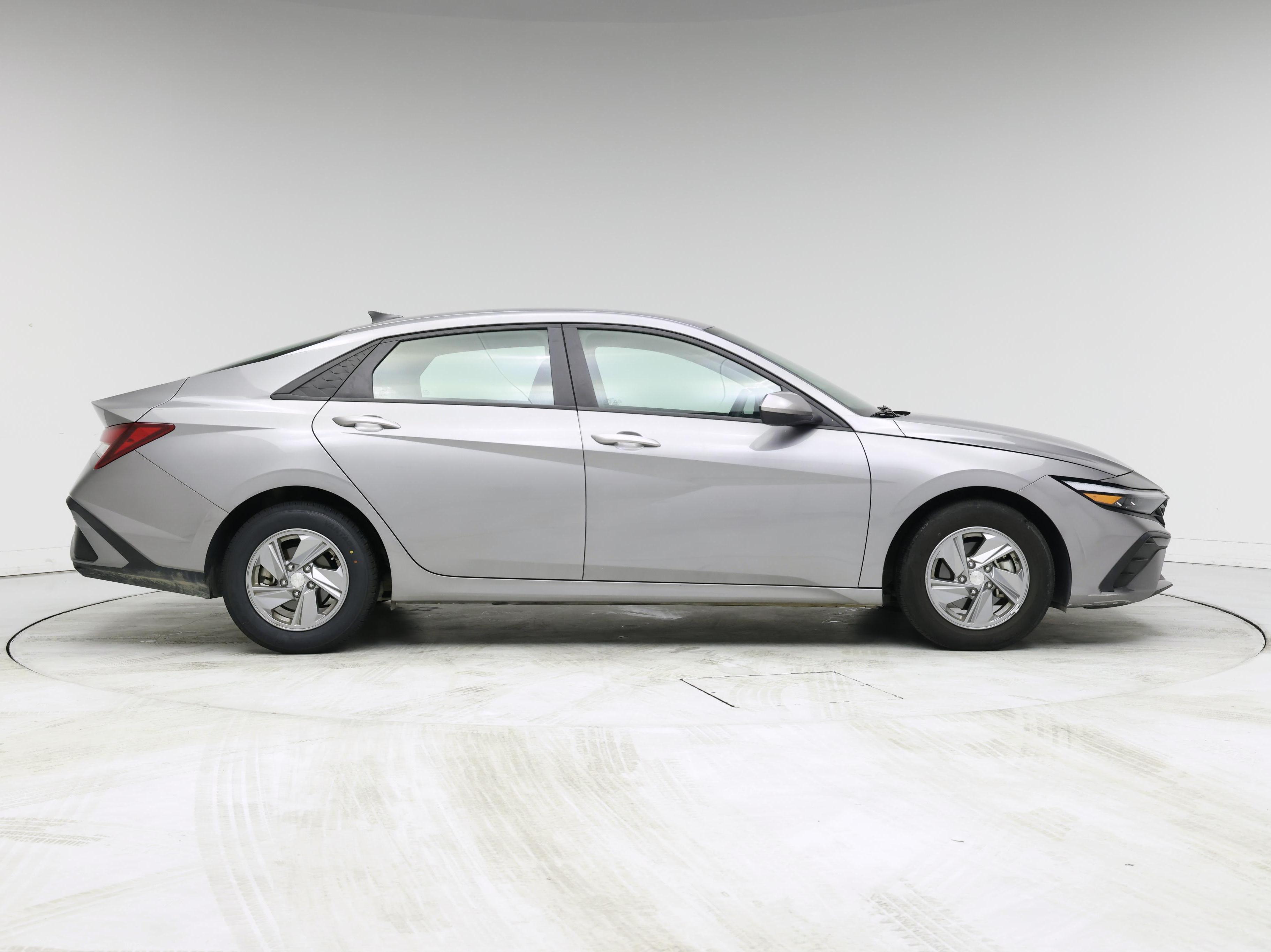 Thumbnail: 2024 Hyundai Elantra - 7