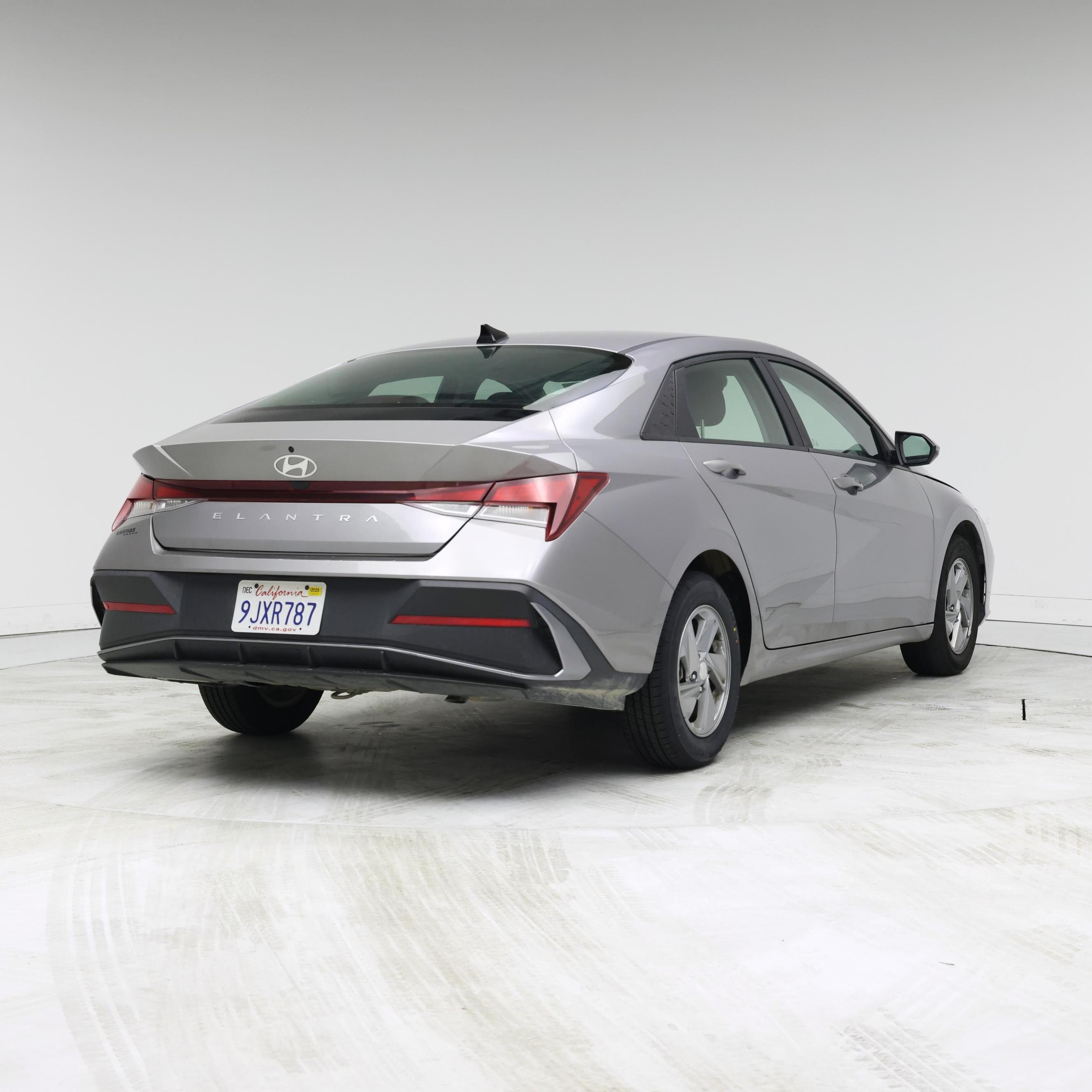 Thumbnail: 2024 Hyundai Elantra - 8