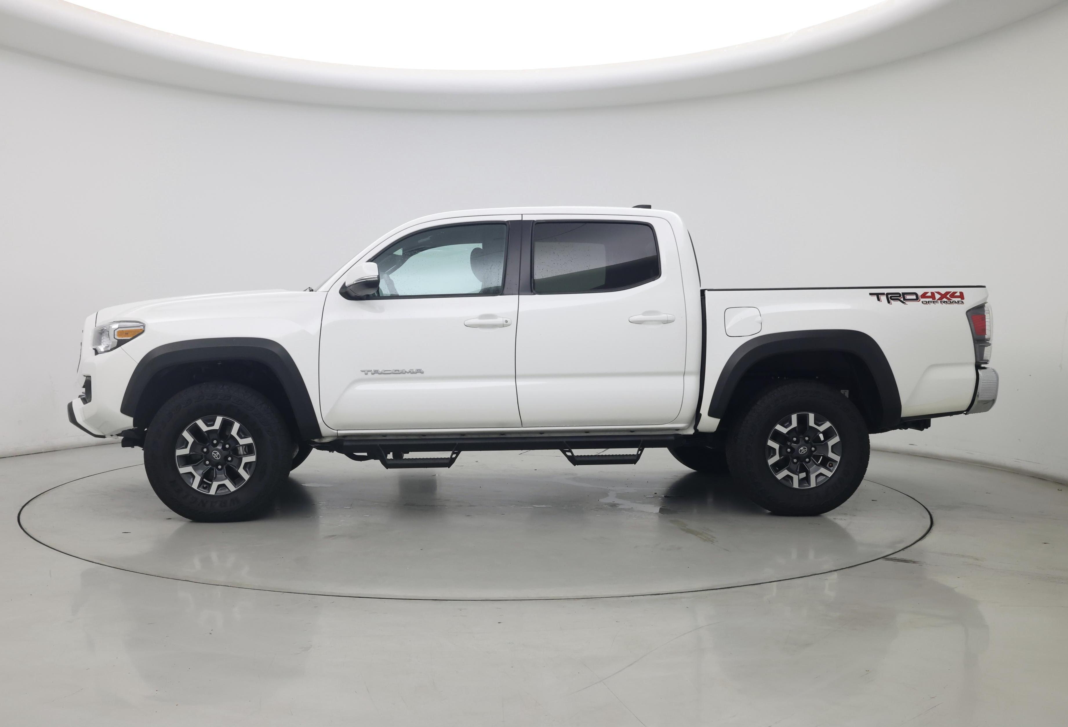 Thumbnail: 2023 Toyota Tacoma - 3