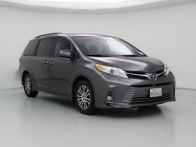 Gray 2019 Toyota Sienna XLE