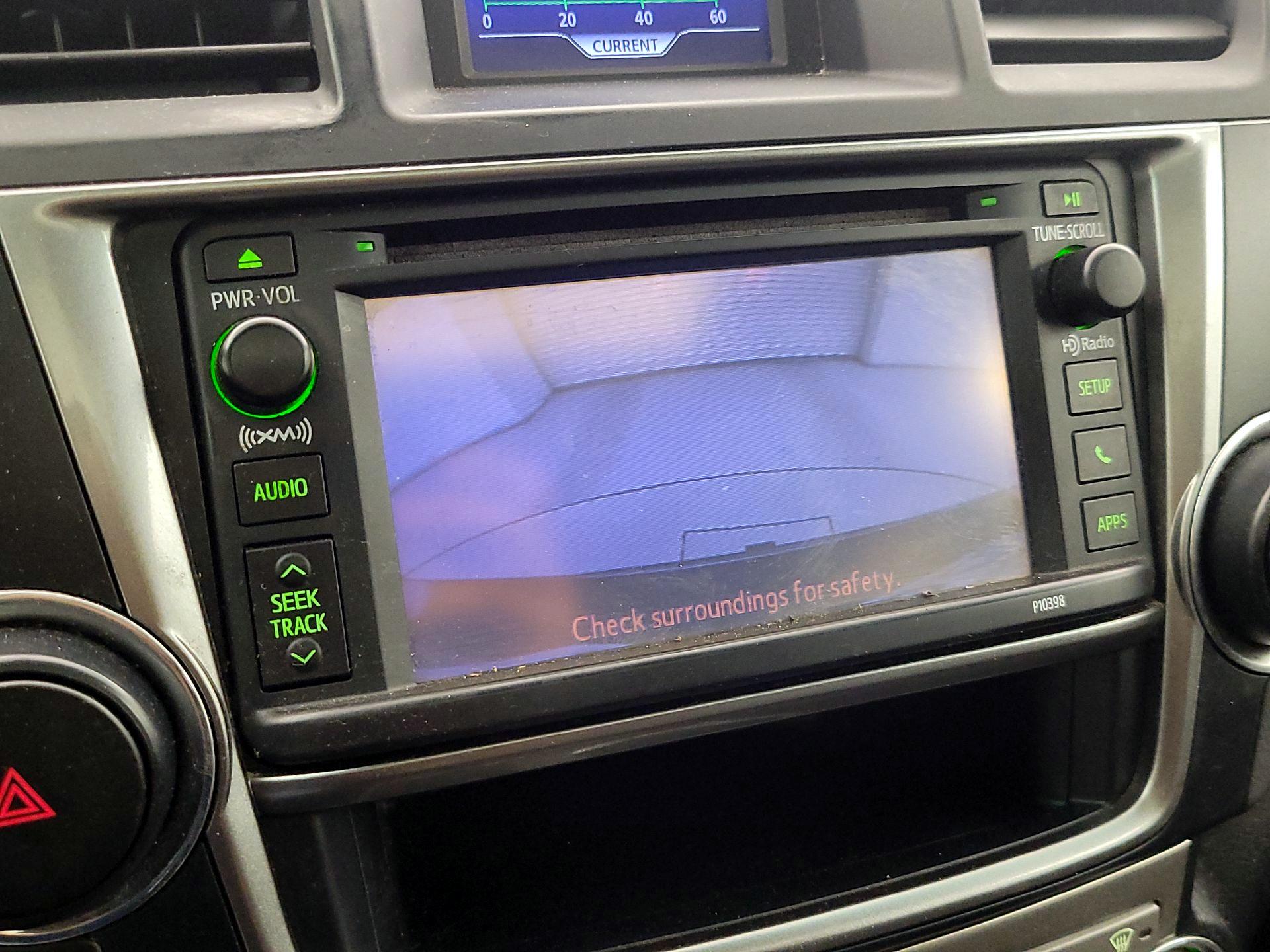 Thumbnail: 2013 Toyota Highlander - 14