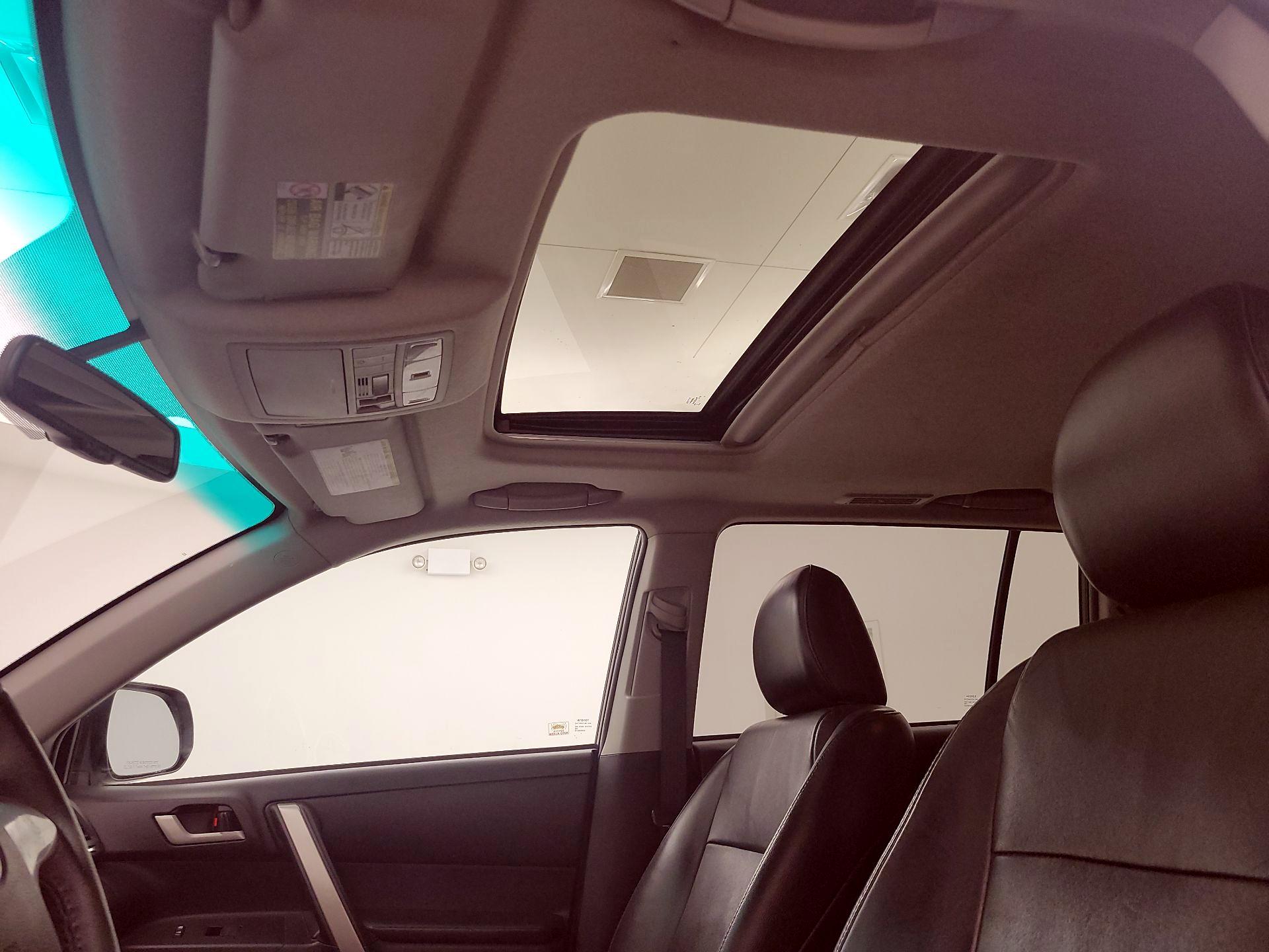 Thumbnail: 2013 Toyota Highlander - 19