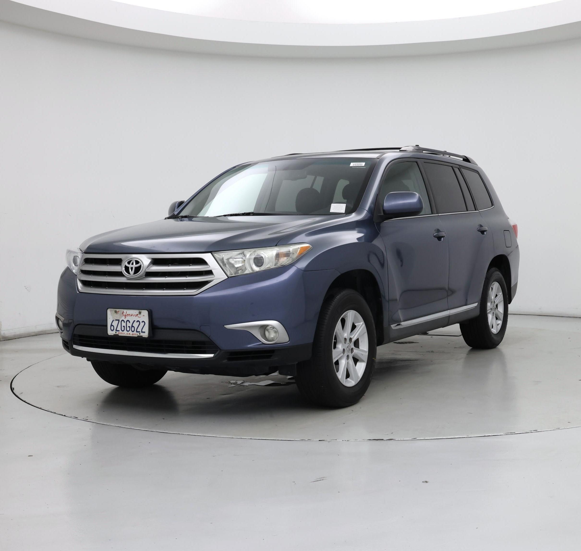 Thumbnail: 2013 Toyota Highlander - 4