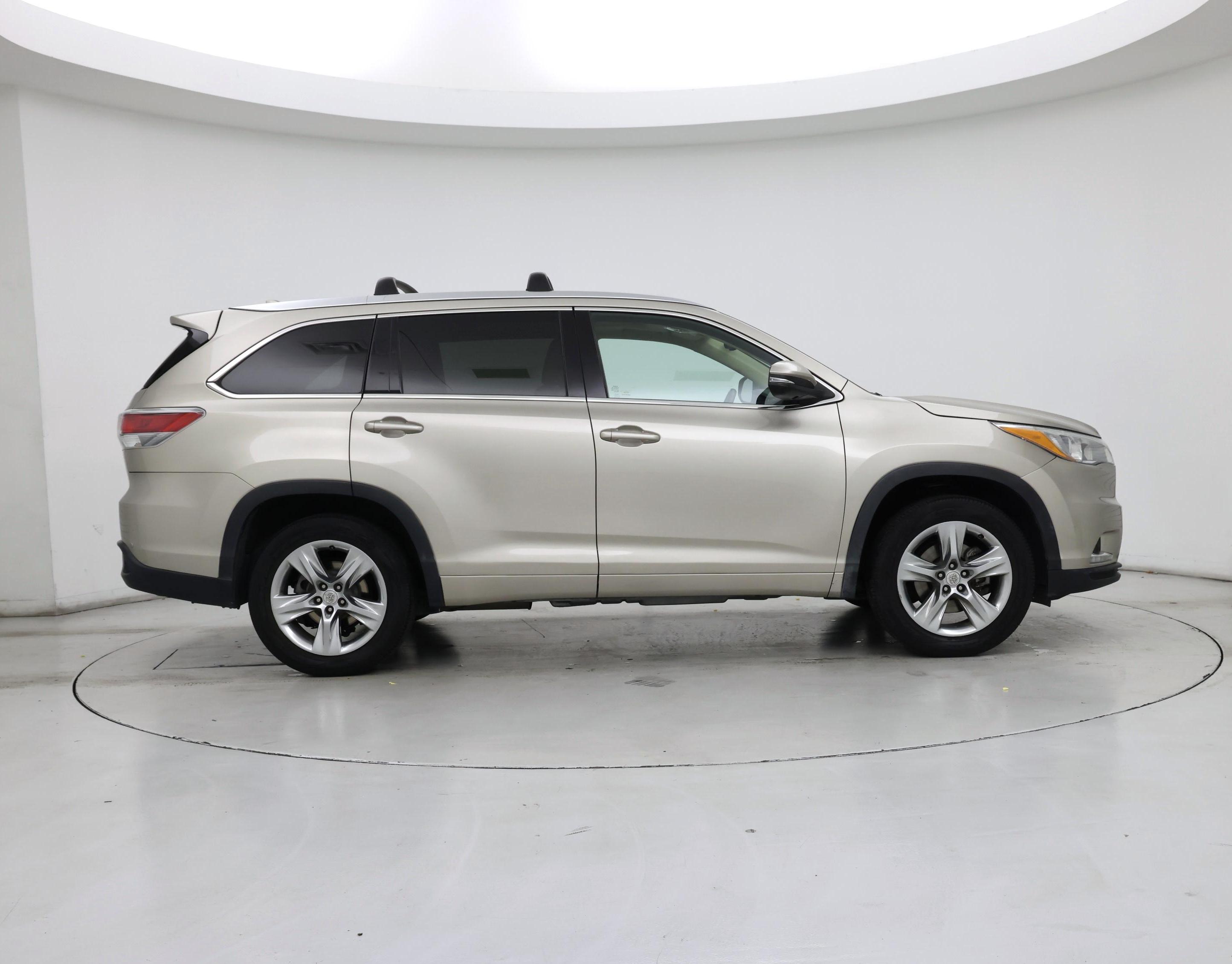 Thumbnail: 2015 Toyota Highlander - 7