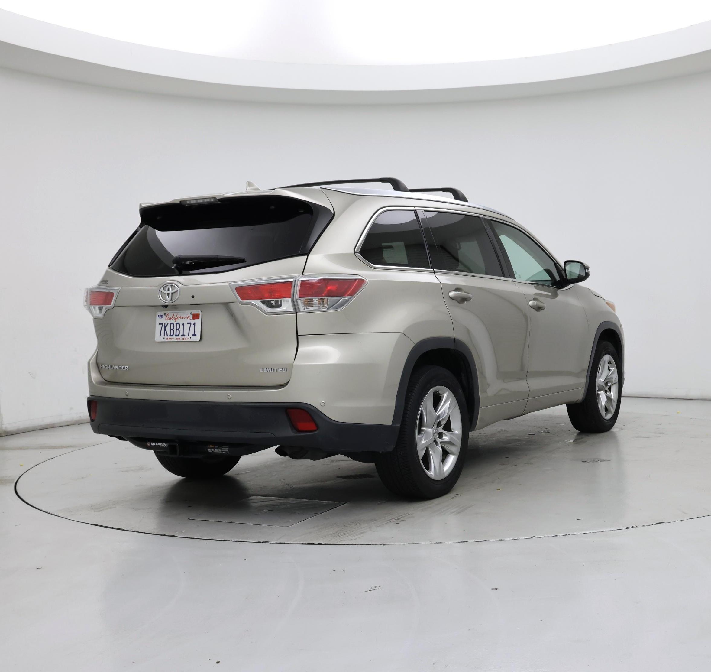 Thumbnail: 2015 Toyota Highlander - 8