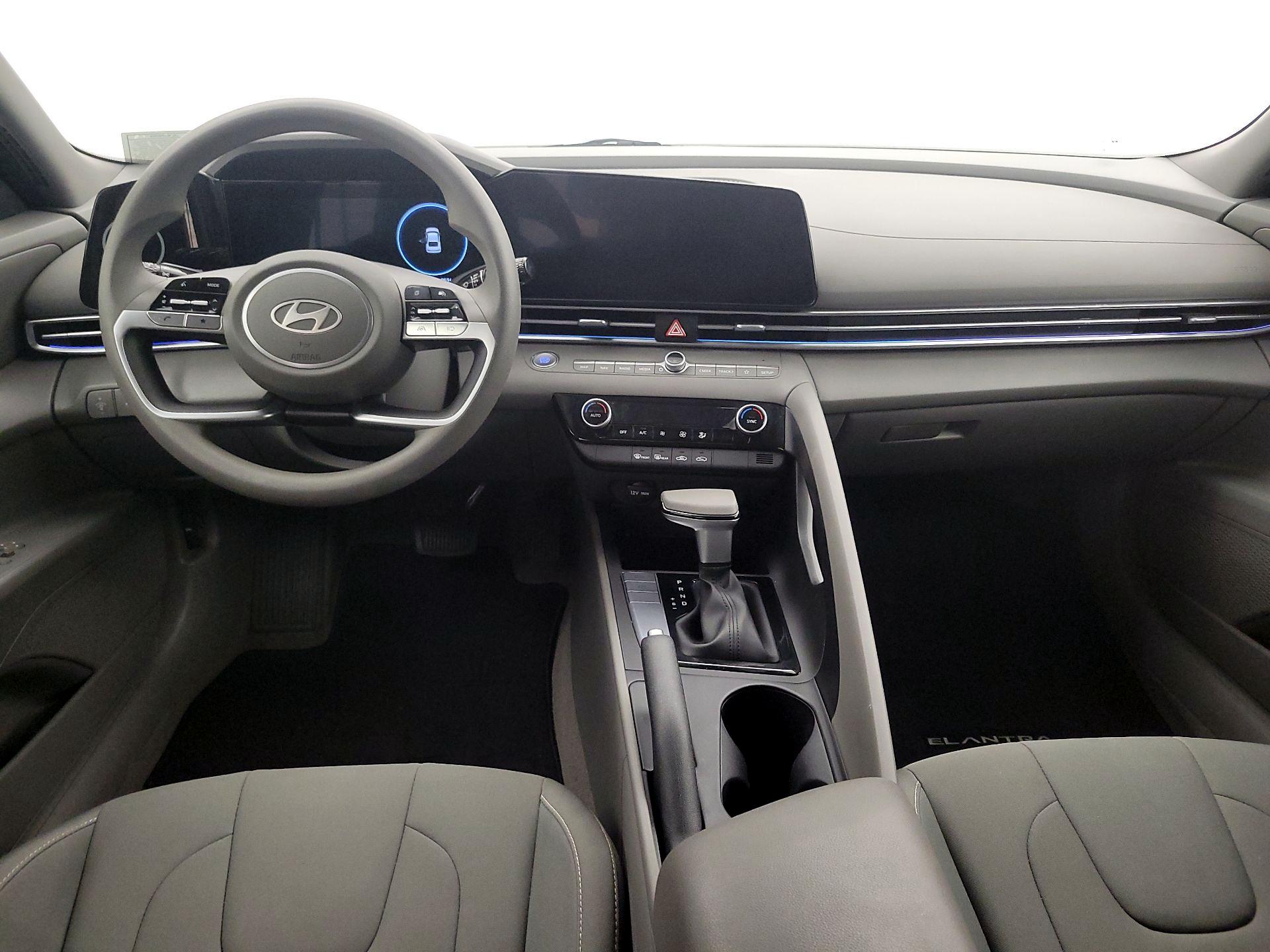 Thumbnail: 2024 Hyundai Elantra - 9
