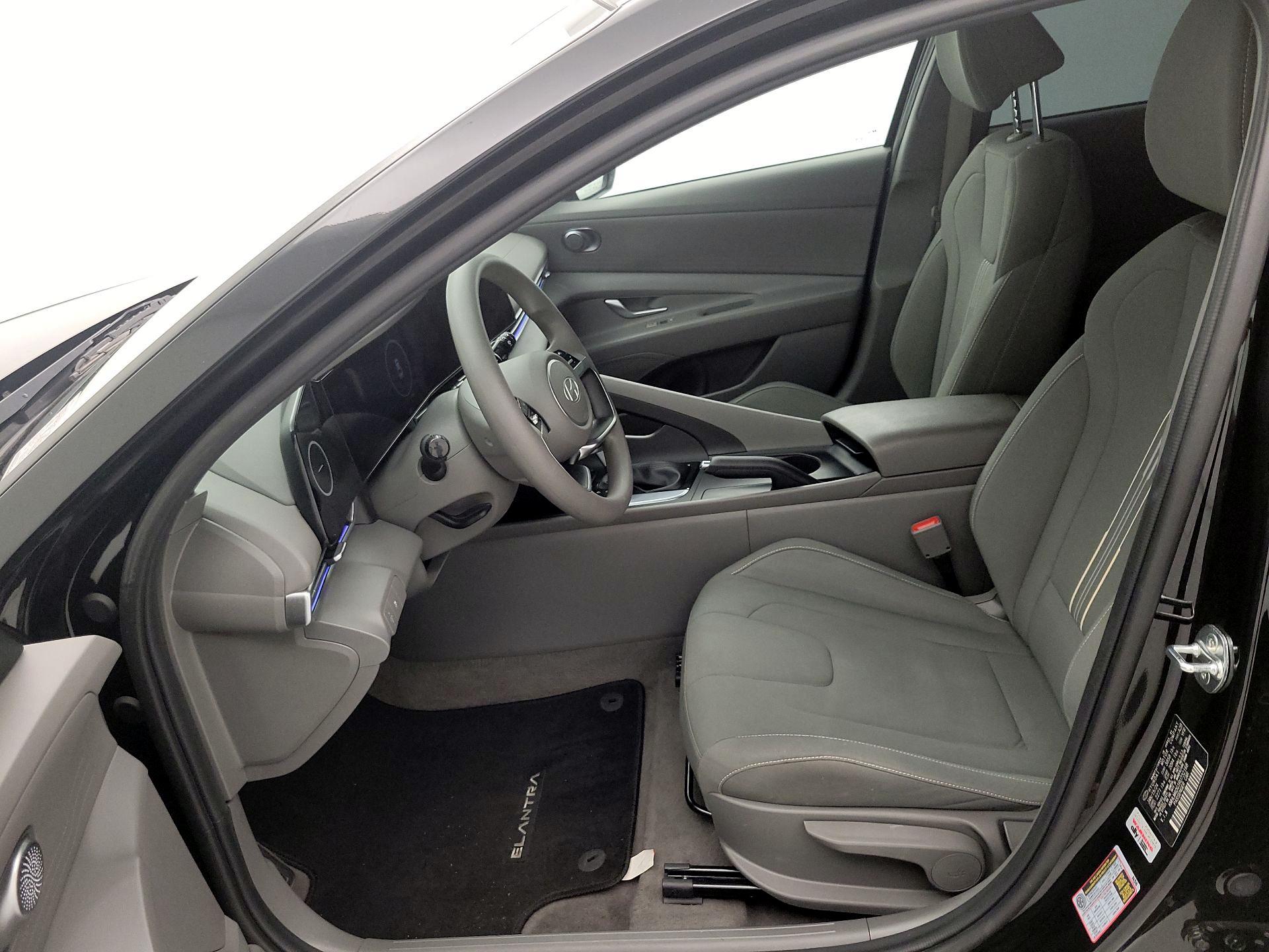Thumbnail: 2024 Hyundai Elantra - 11