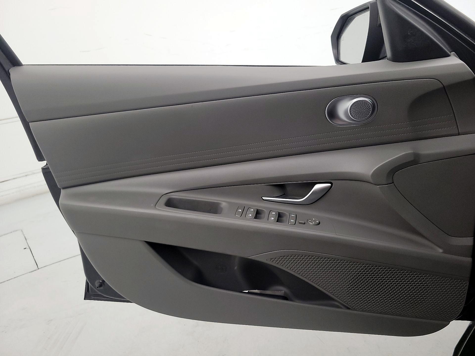 Thumbnail: 2024 Hyundai Elantra - 12