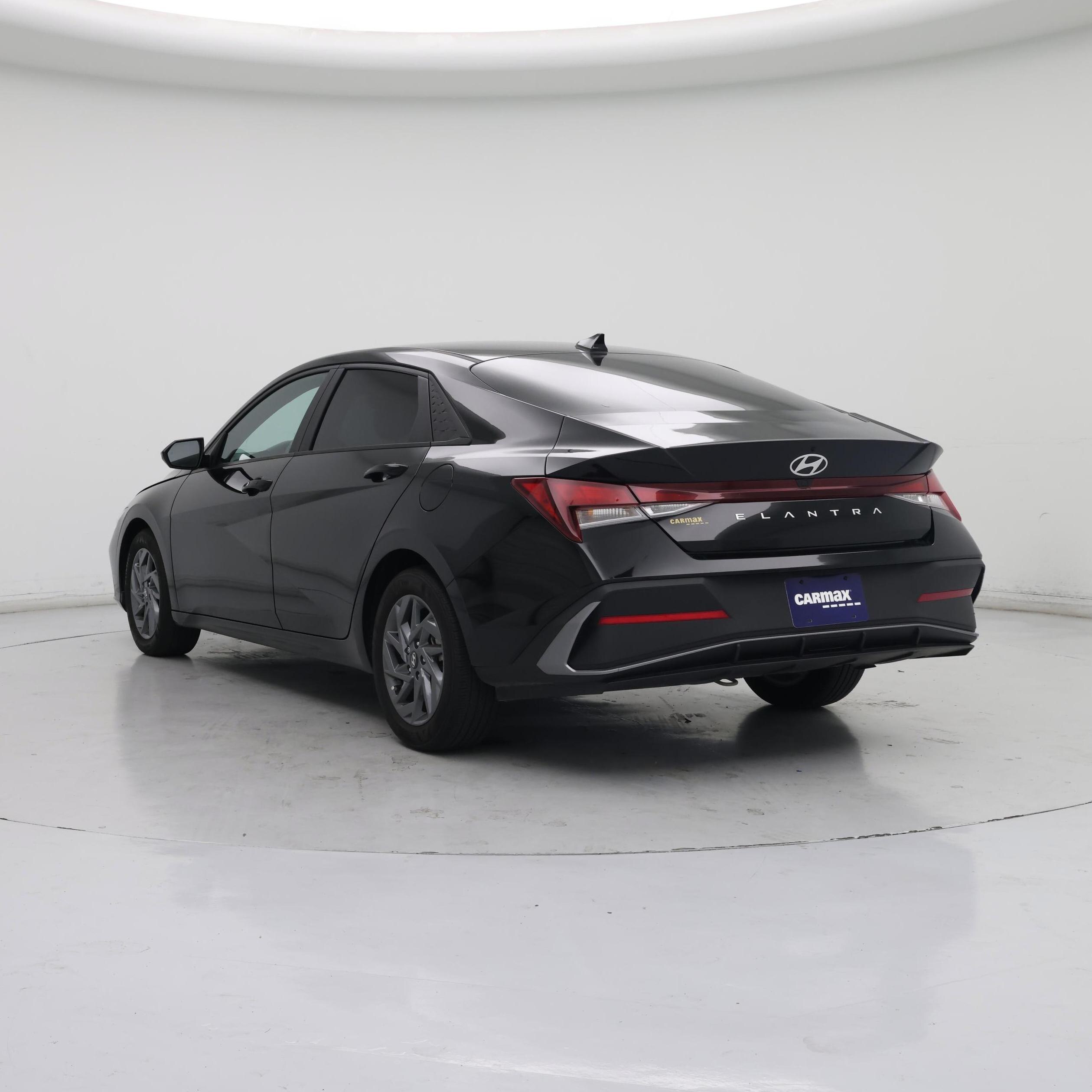 Thumbnail: 2024 Hyundai Elantra - 2
