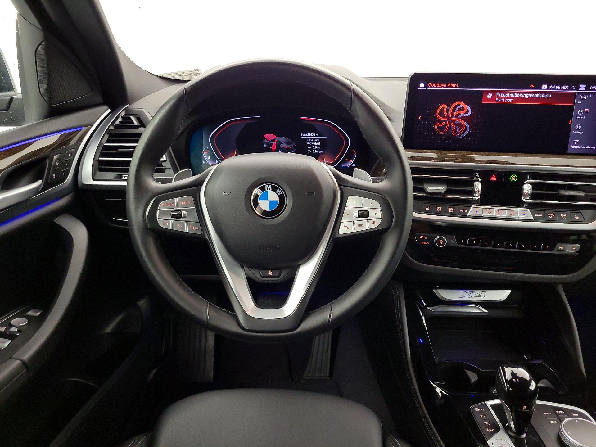 Thumbnail: 2024 BMW X4 - 10