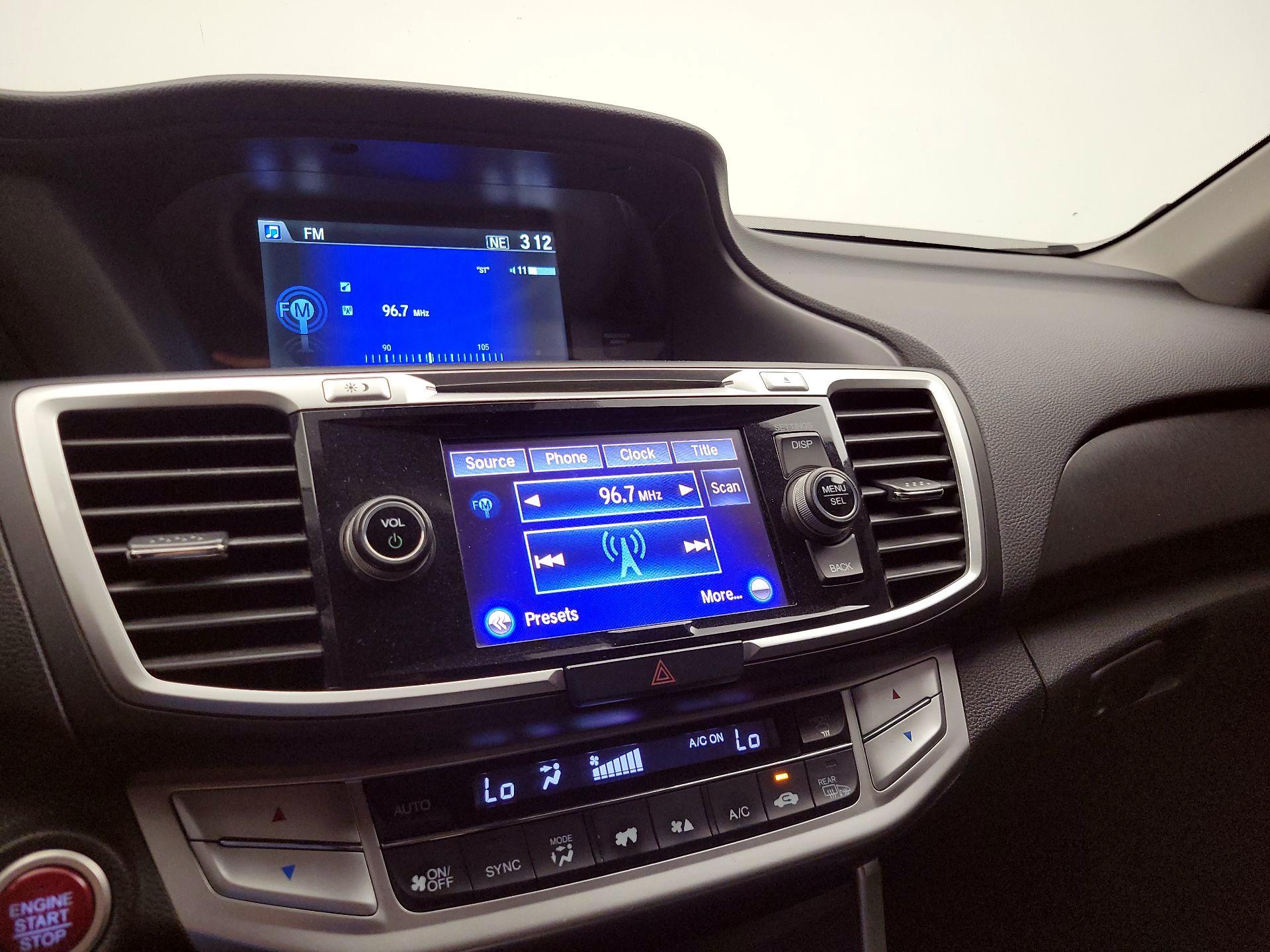 Thumbnail: 2015 Honda Accord - 15