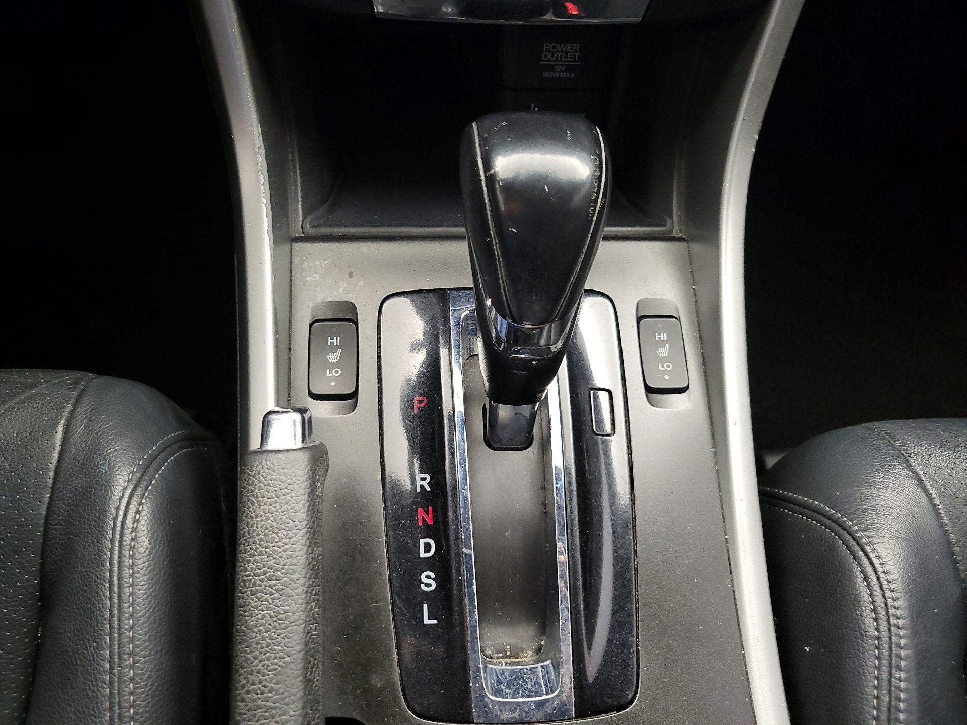 Thumbnail: 2015 Honda Accord - 17