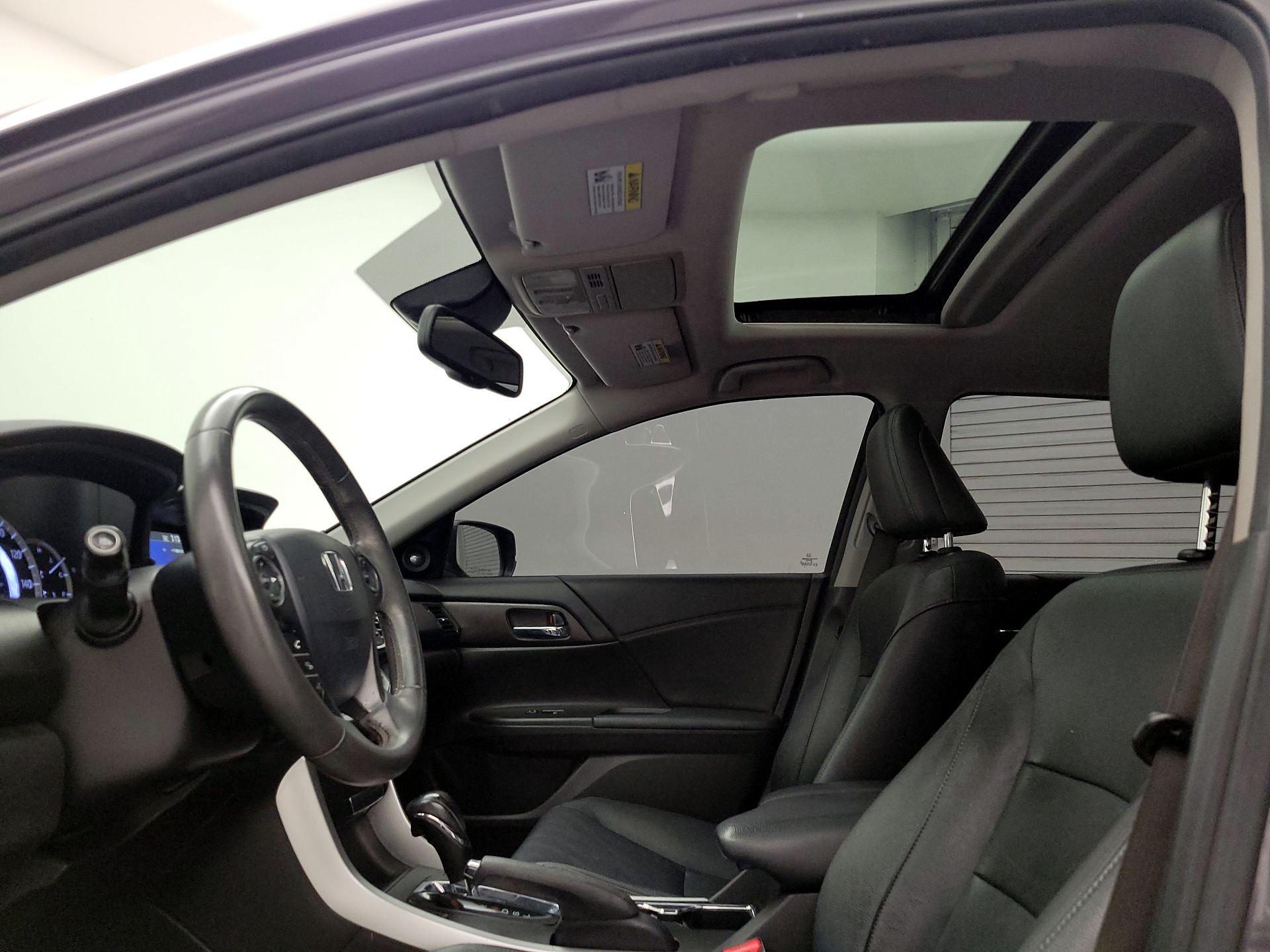 Thumbnail: 2015 Honda Accord - 19