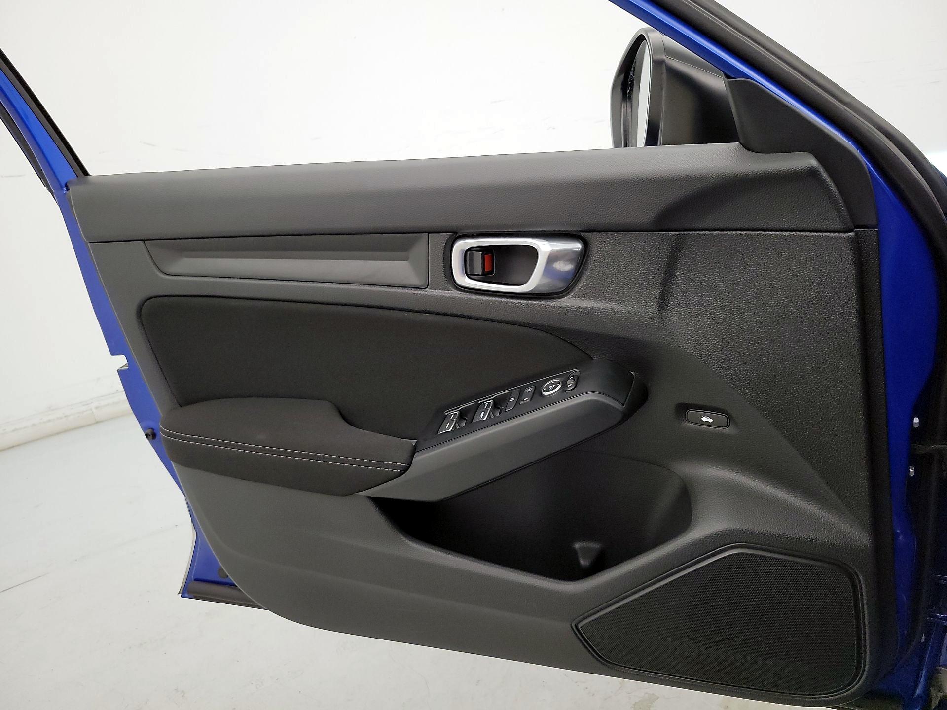 Thumbnail: 2023 Honda Civic - 12