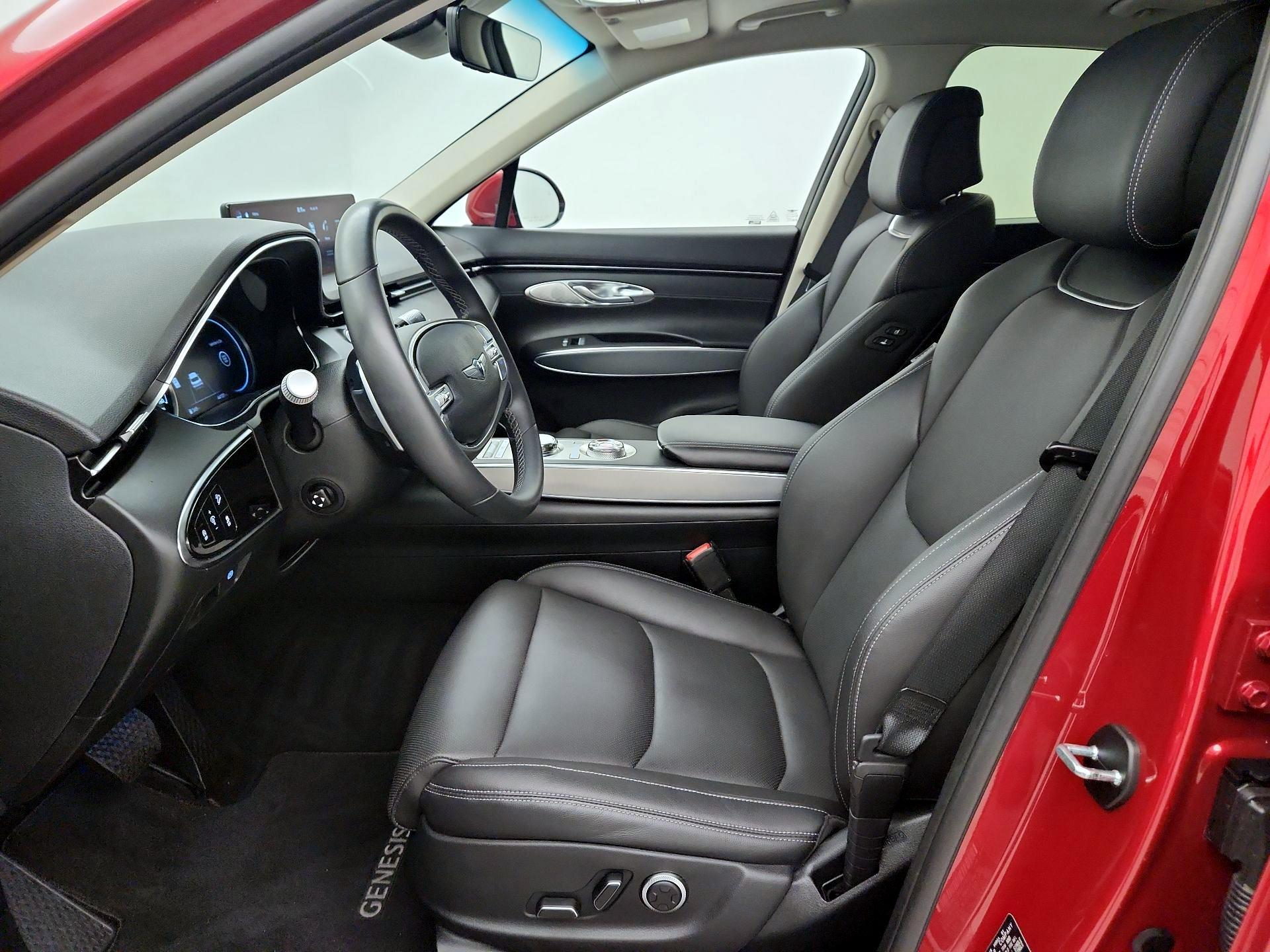Thumbnail: 2023 Genesis GV70 - 11