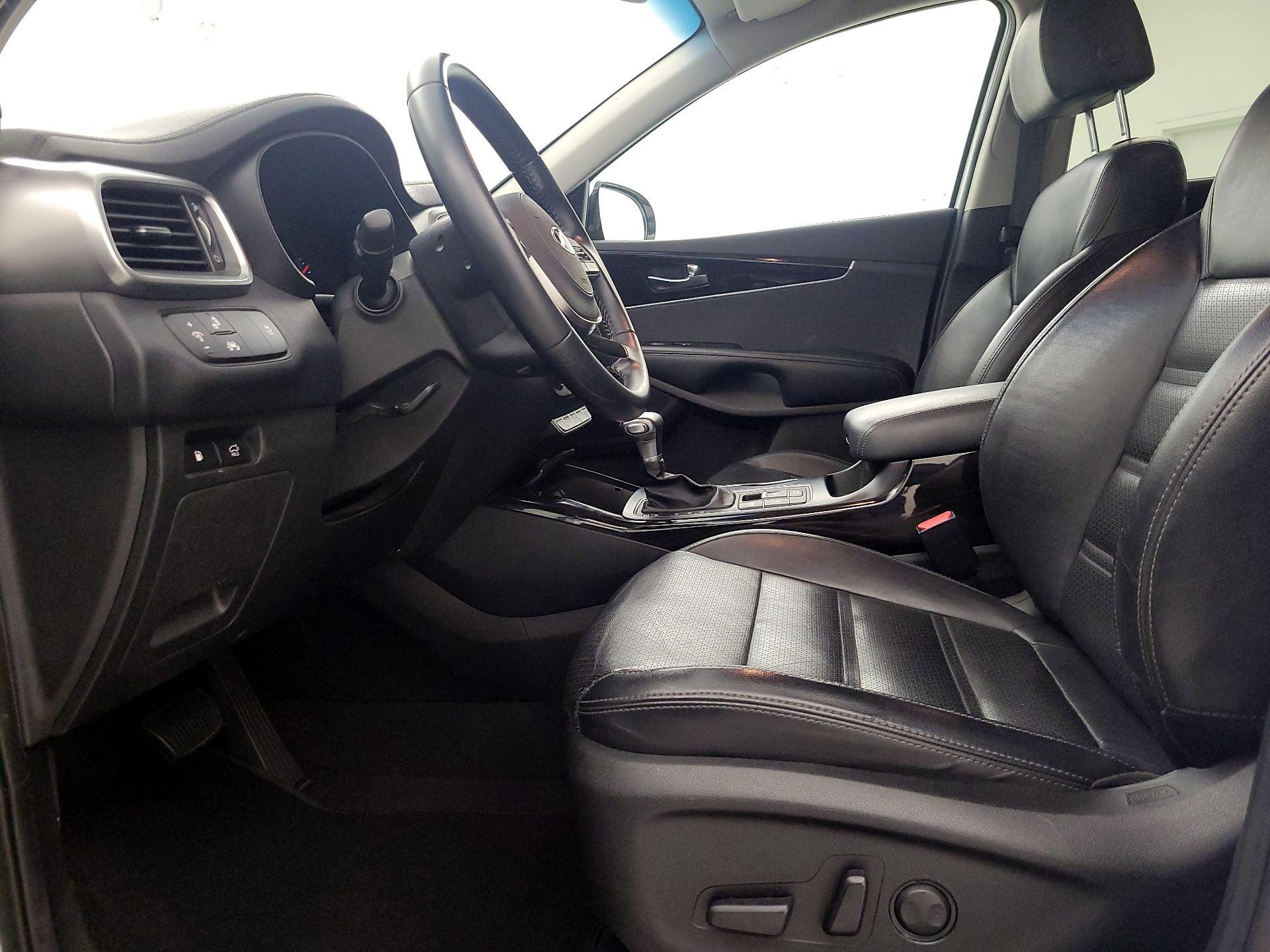 Thumbnail: 2019 Kia Sorento - 11