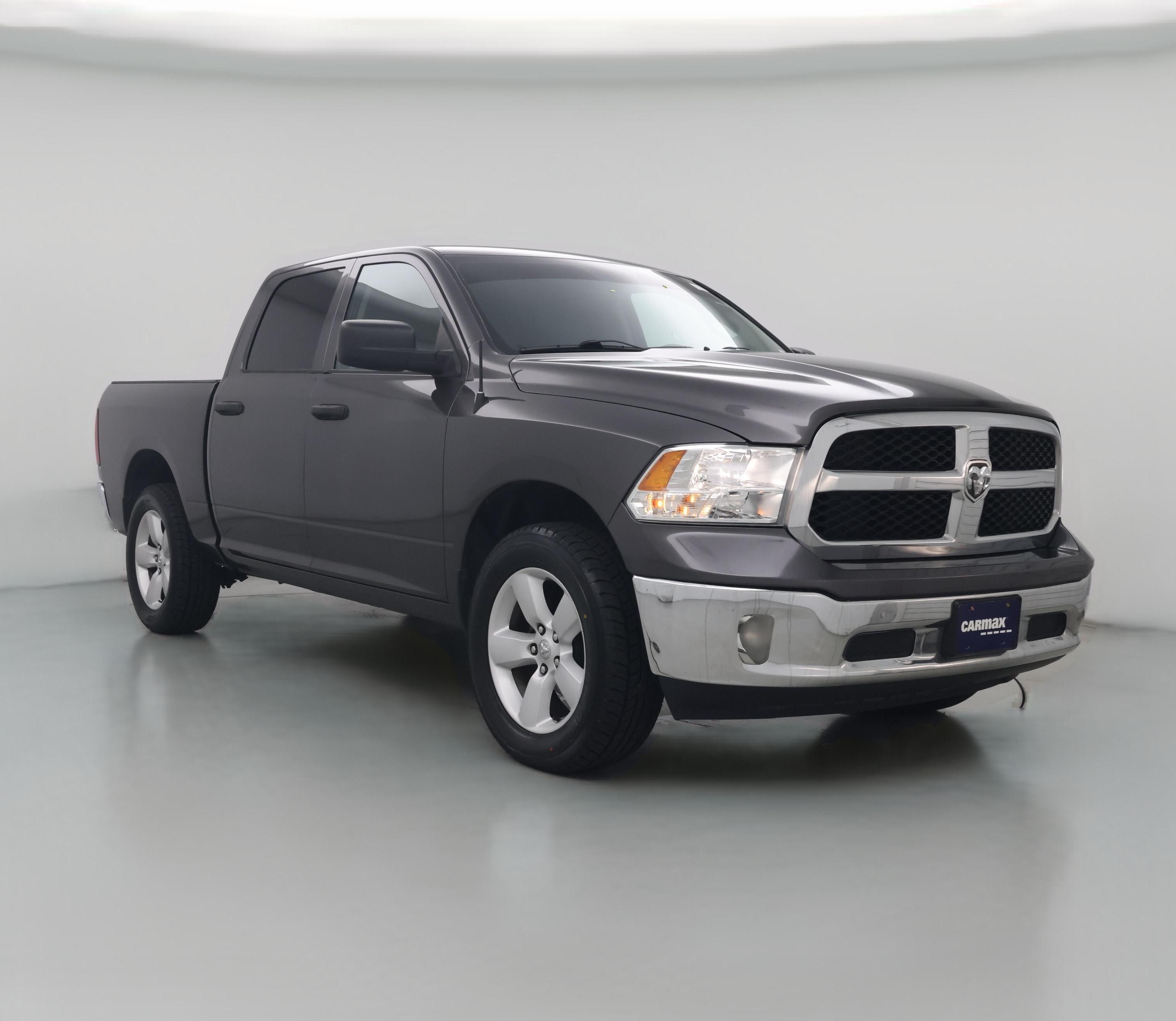 Thumbnail: 2020 RAM 1500 Classic - 1