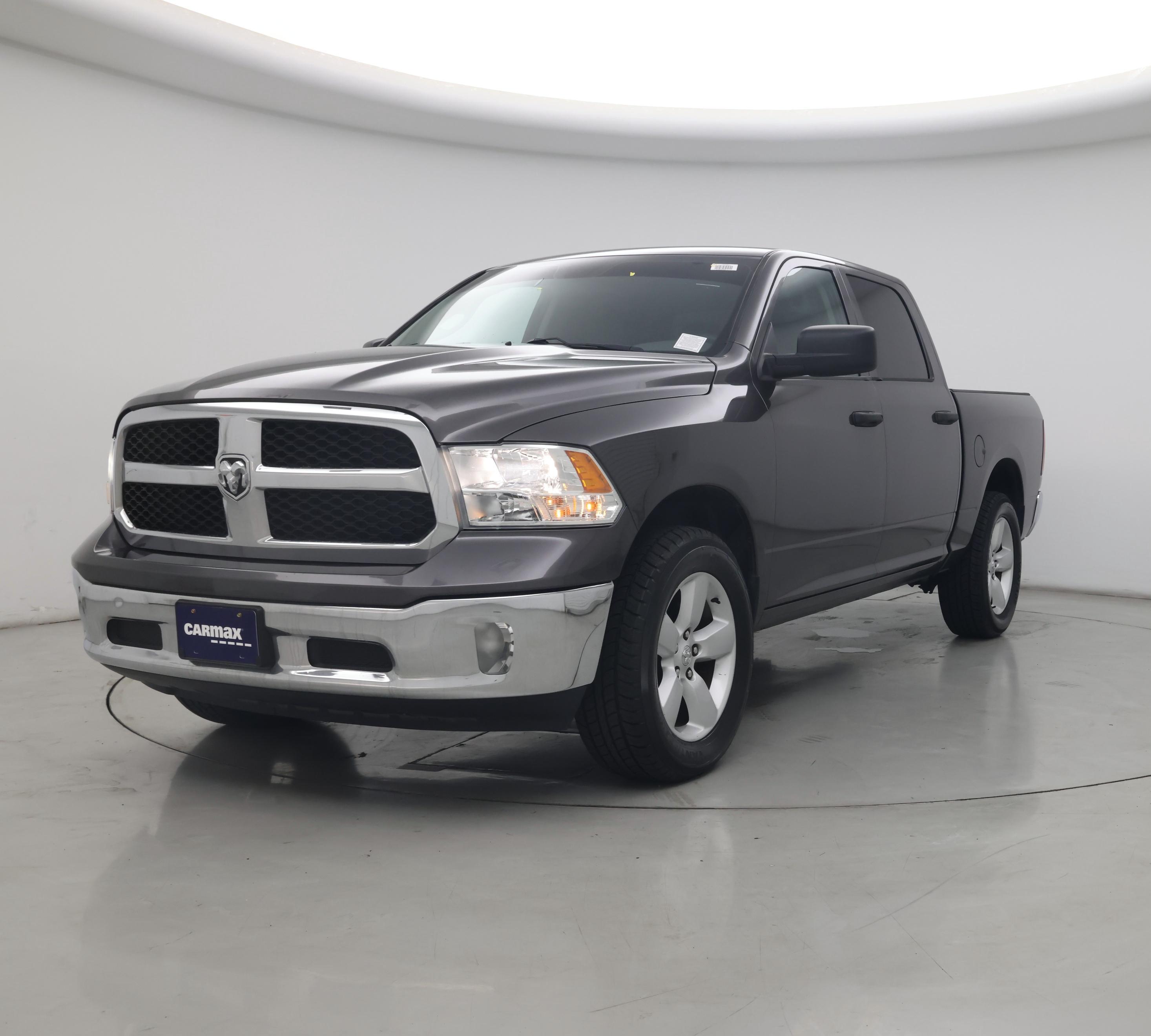 Thumbnail: 2020 RAM 1500 Classic - 4