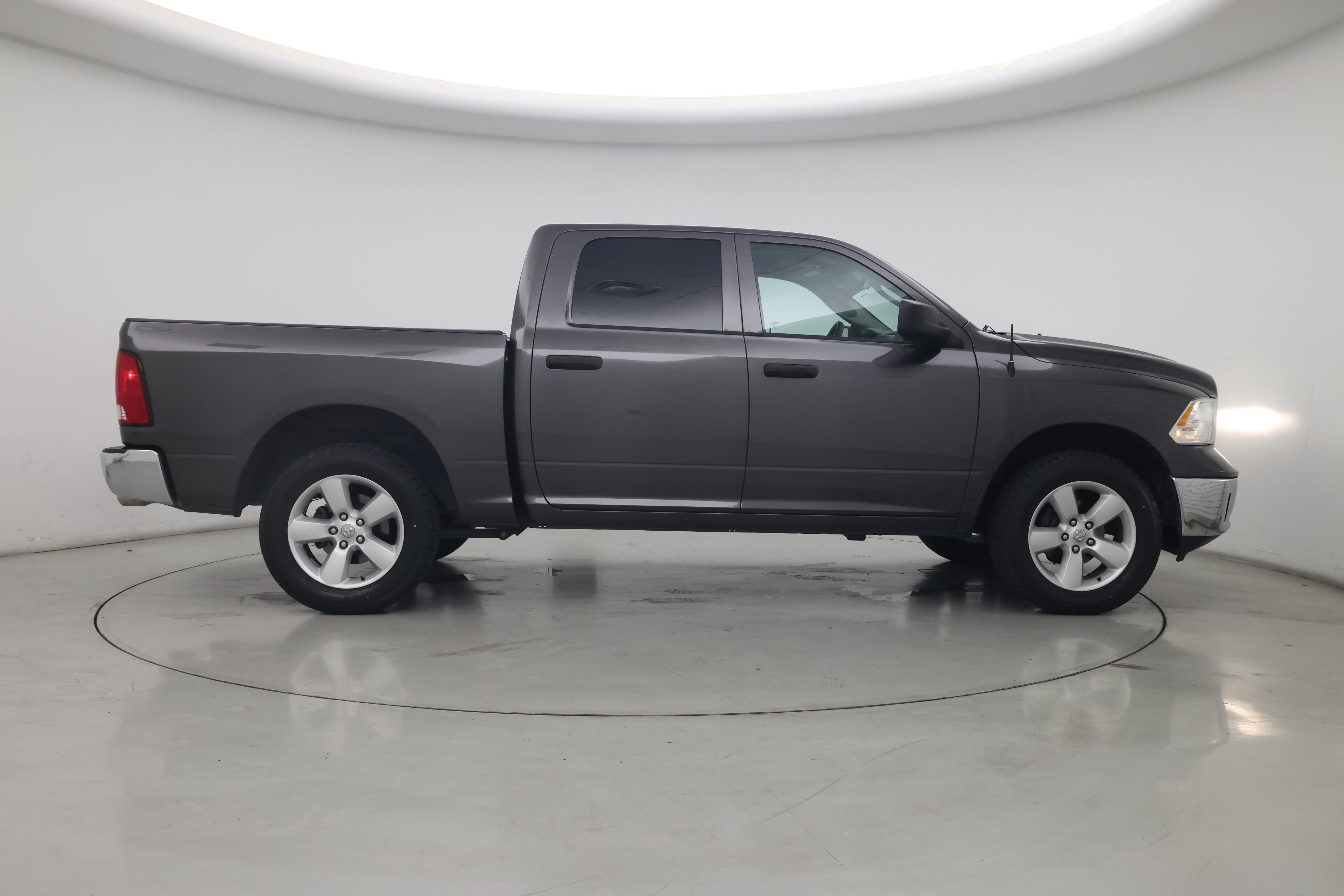 Thumbnail: 2020 RAM 1500 Classic - 7