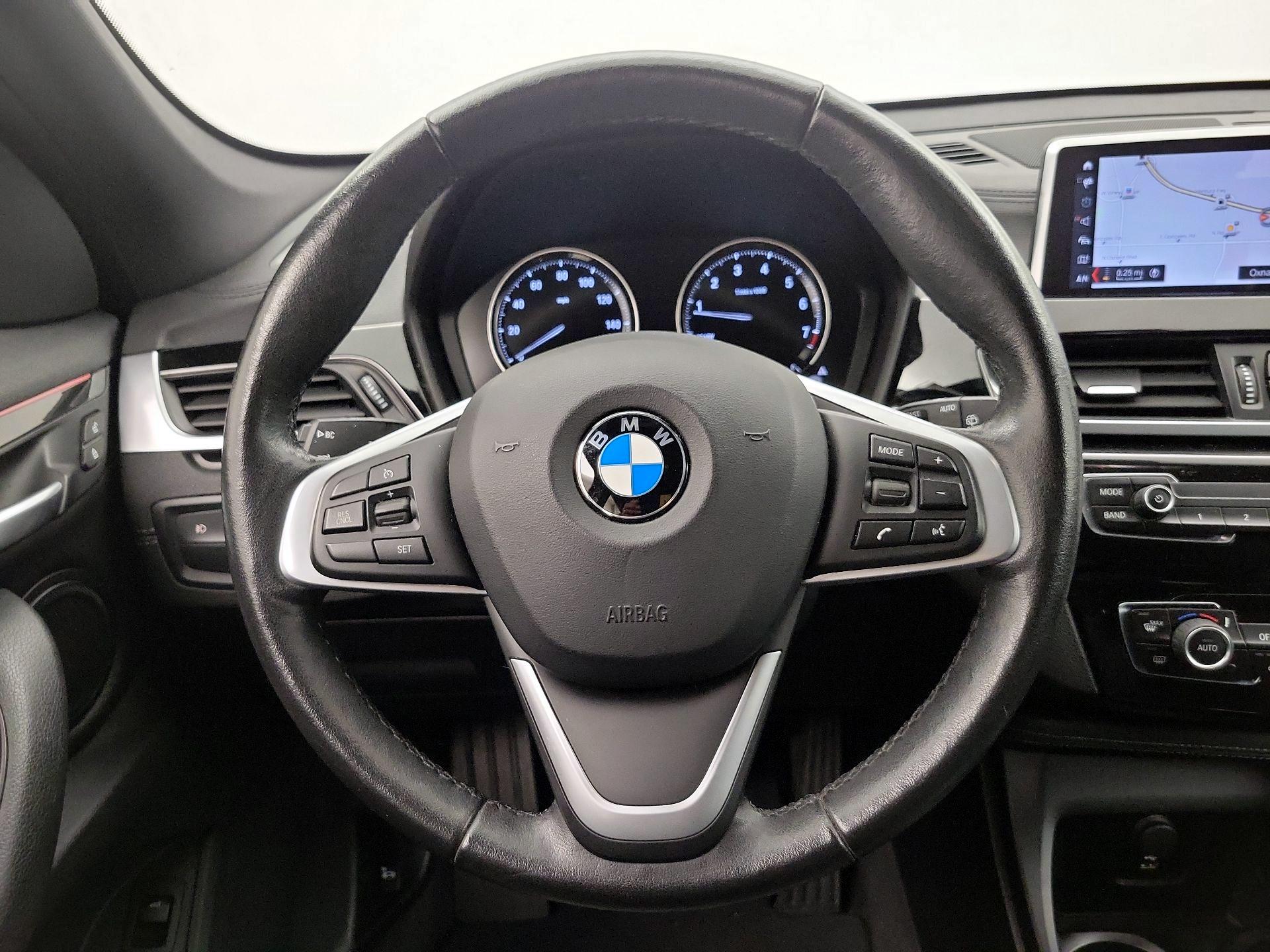 Thumbnail: 2020 BMW X1 - 10
