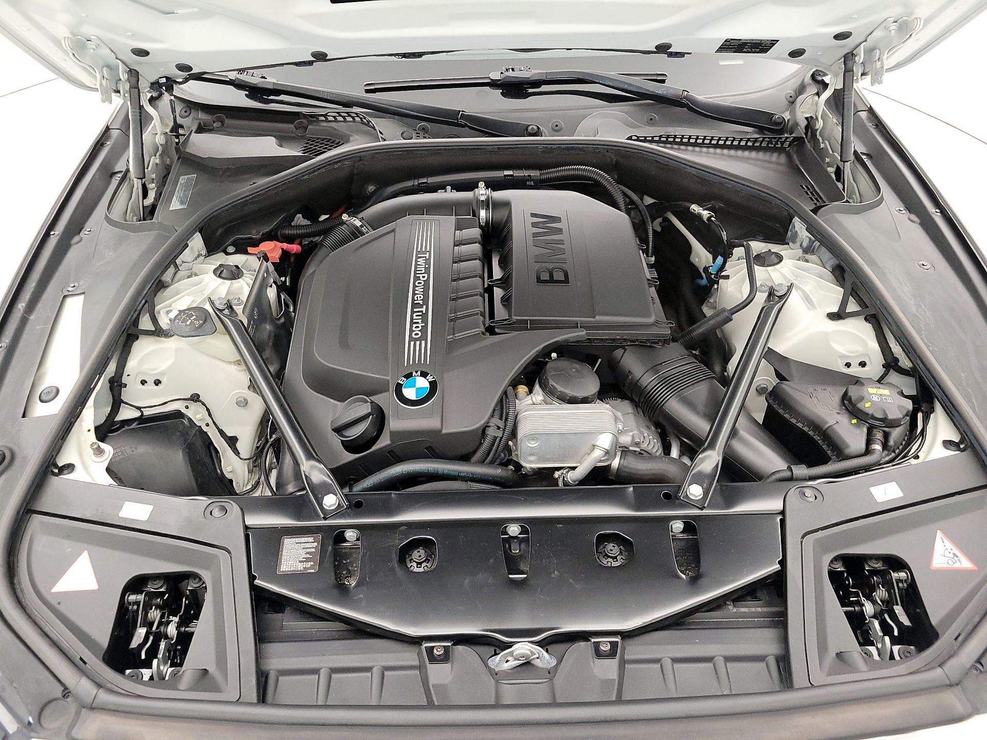 Thumbnail: 2015 BMW 5 Series - 19