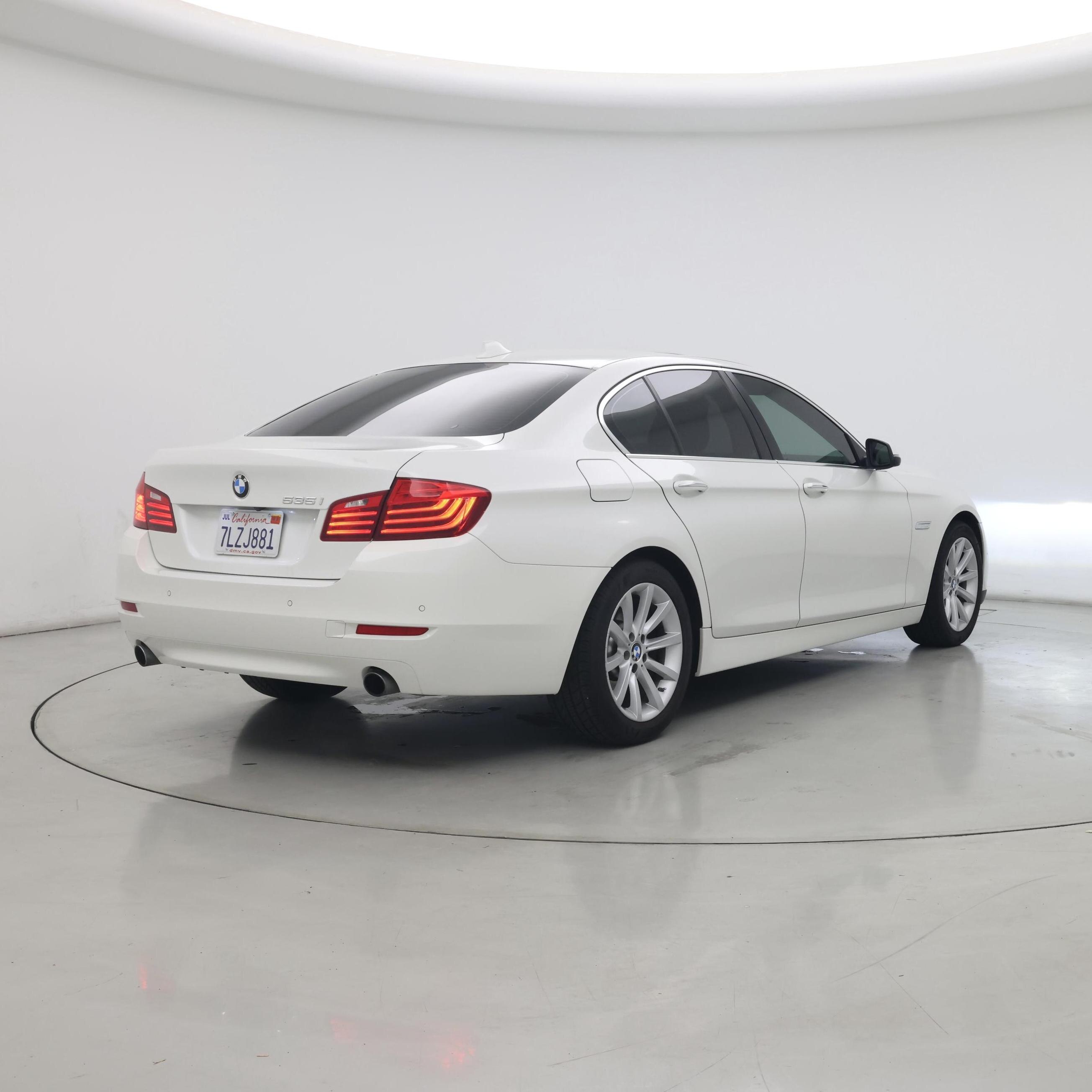 Thumbnail: 2015 BMW 5 Series - 8