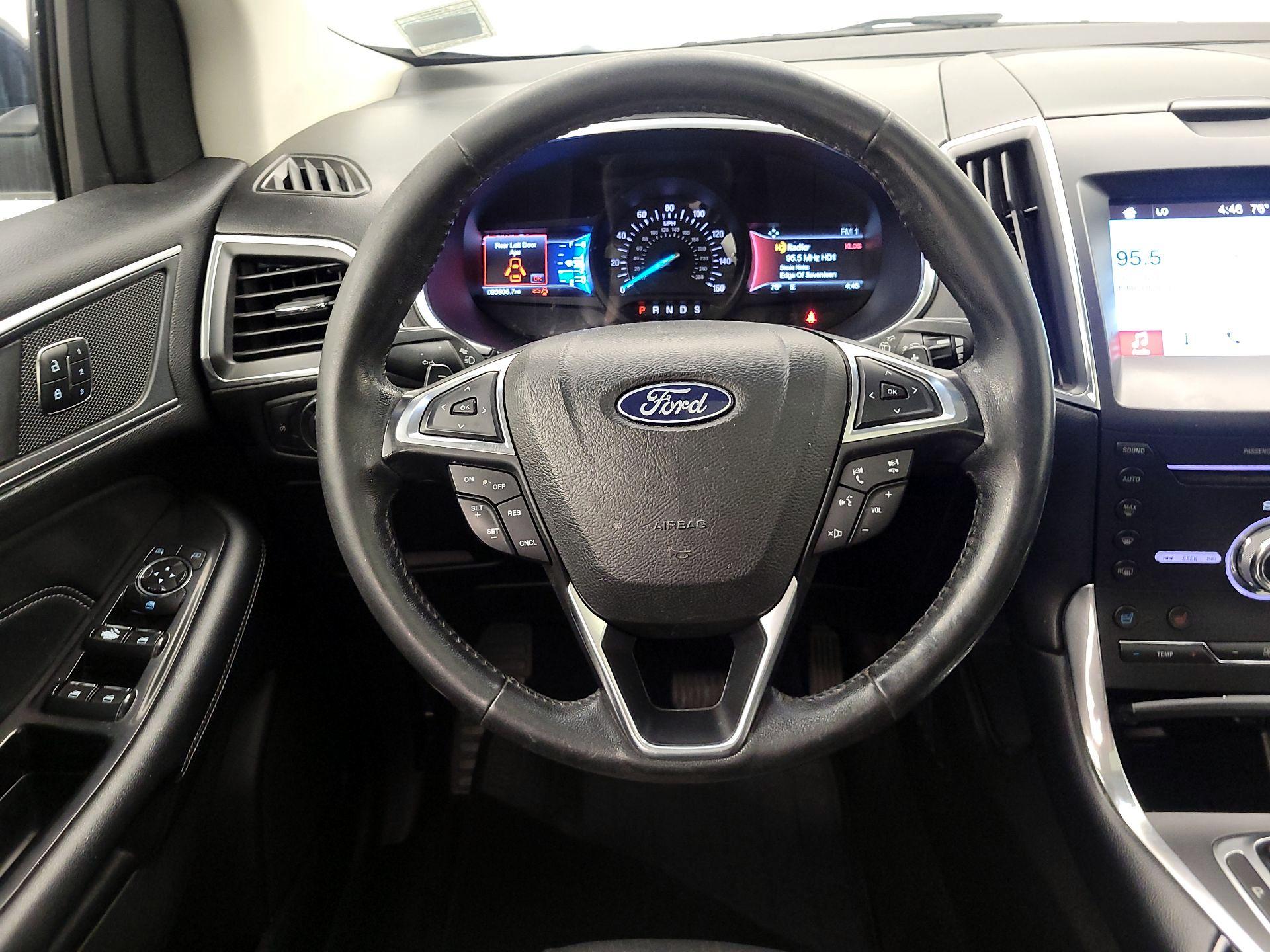 Thumbnail: 2018 Ford Edge - 10