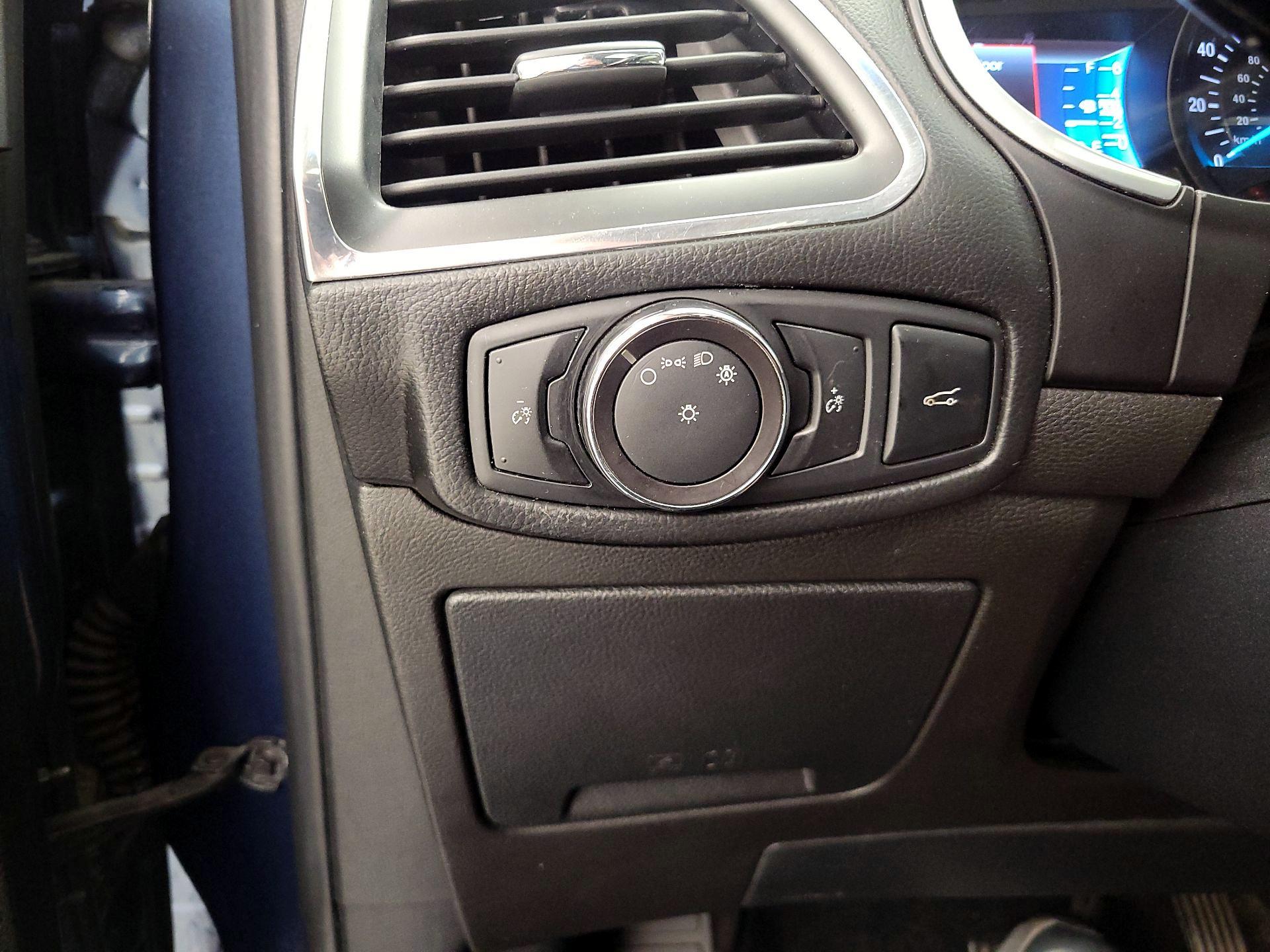 Thumbnail: 2018 Ford Edge - 13