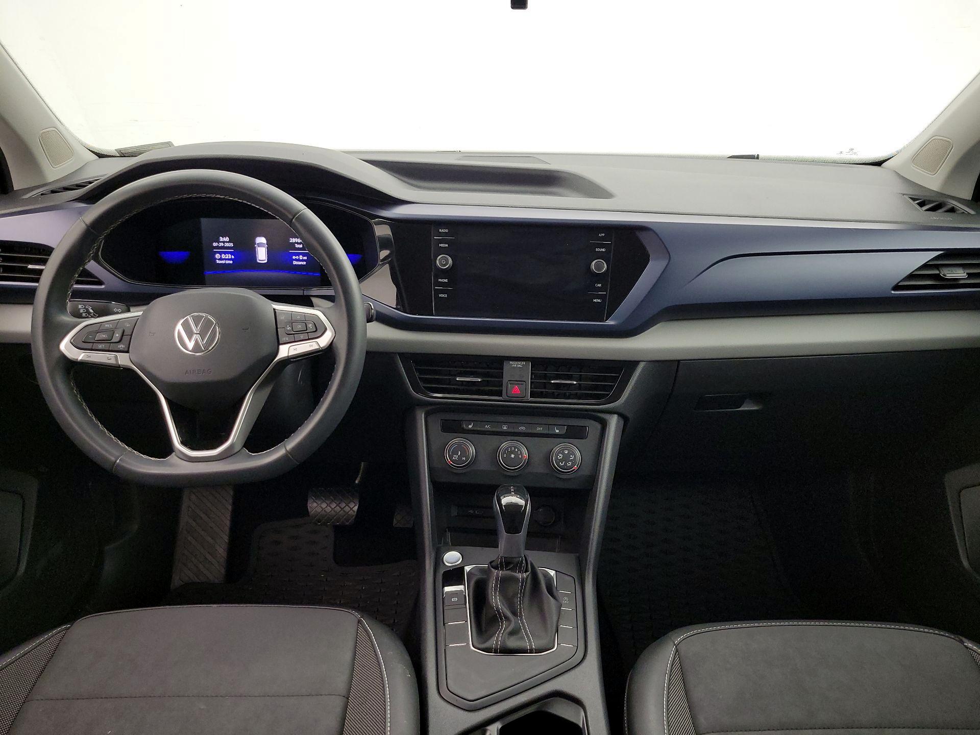 Thumbnail: 2022 Volkswagen Taos - 9