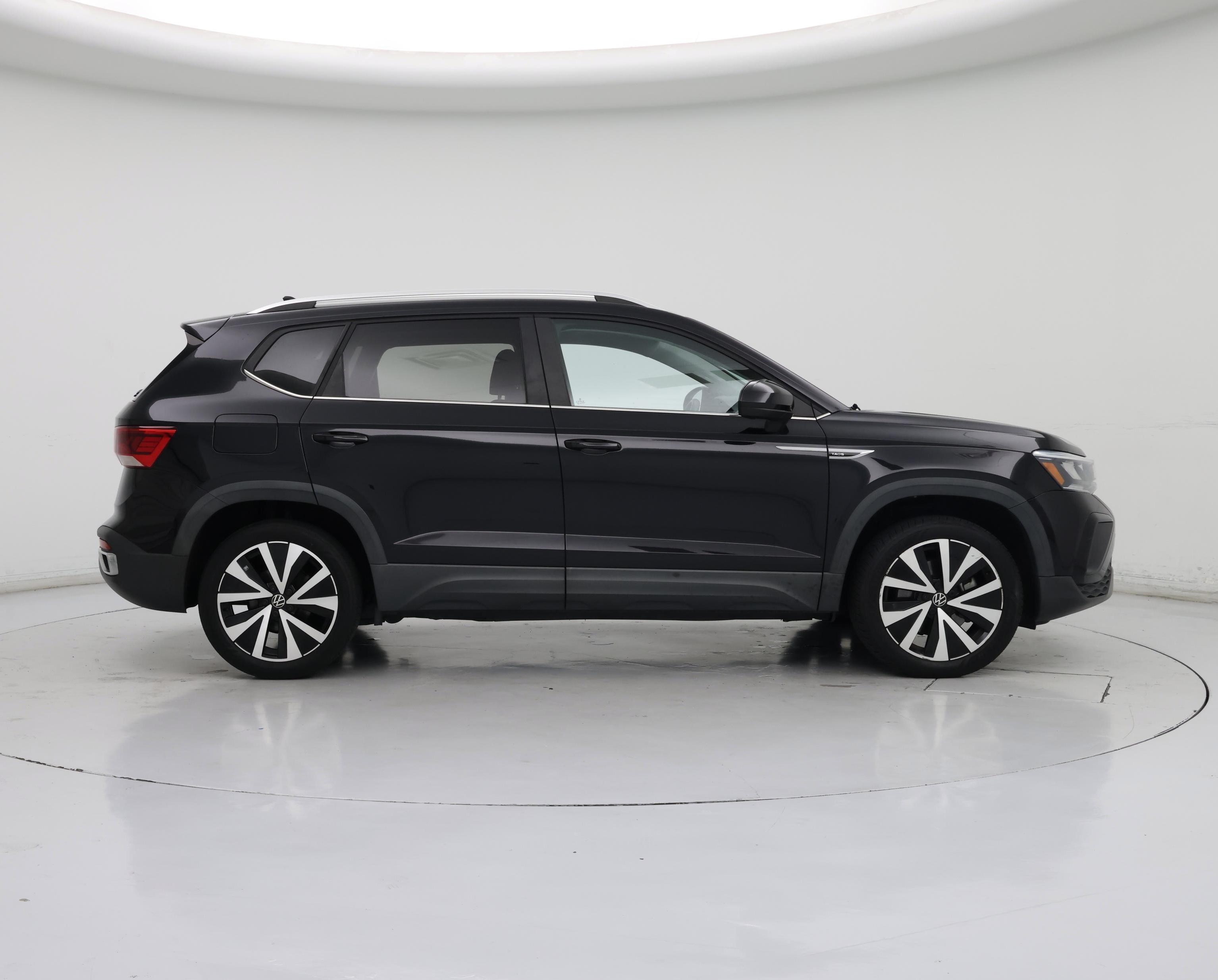 Thumbnail: 2022 Volkswagen Taos - 7