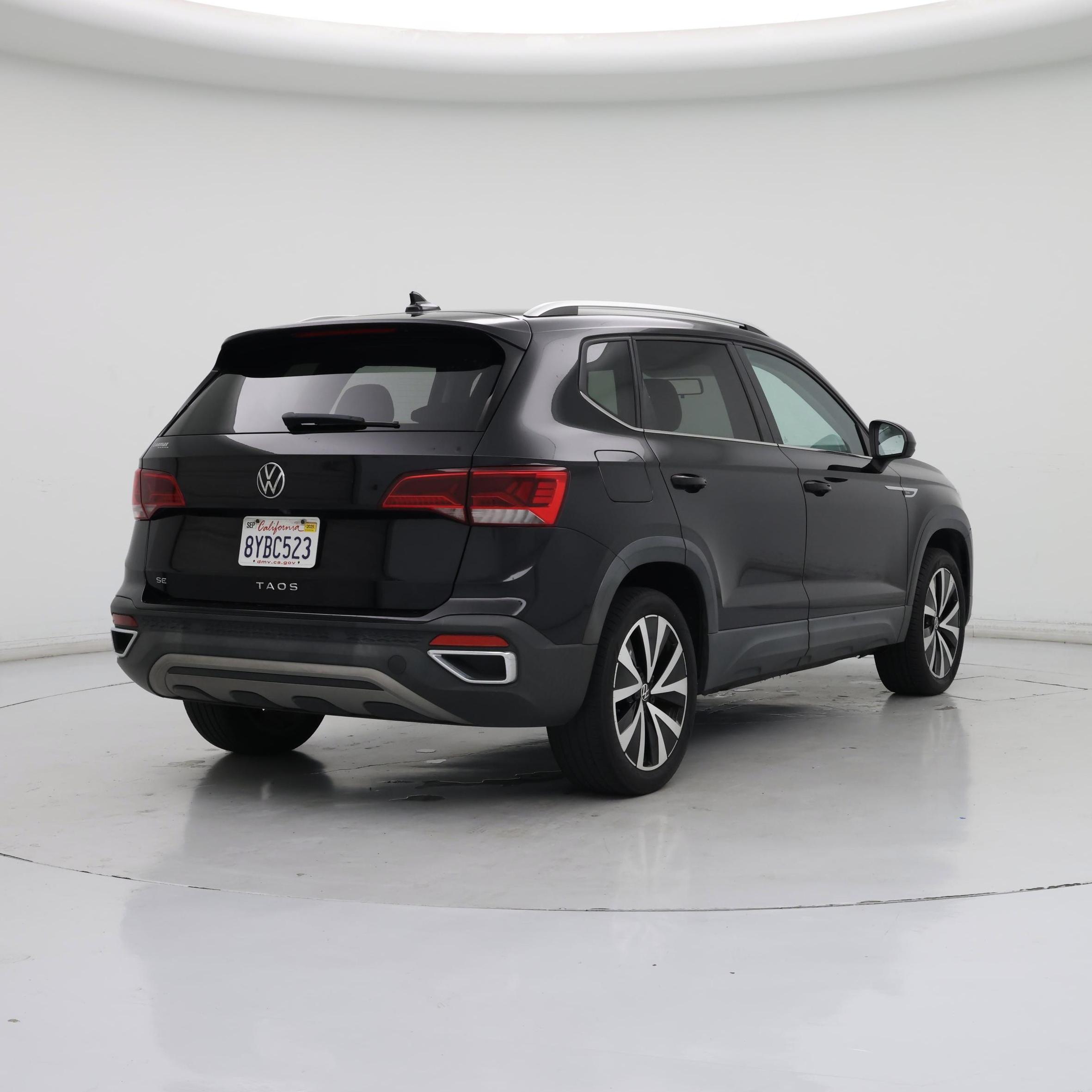 Thumbnail: 2022 Volkswagen Taos - 8