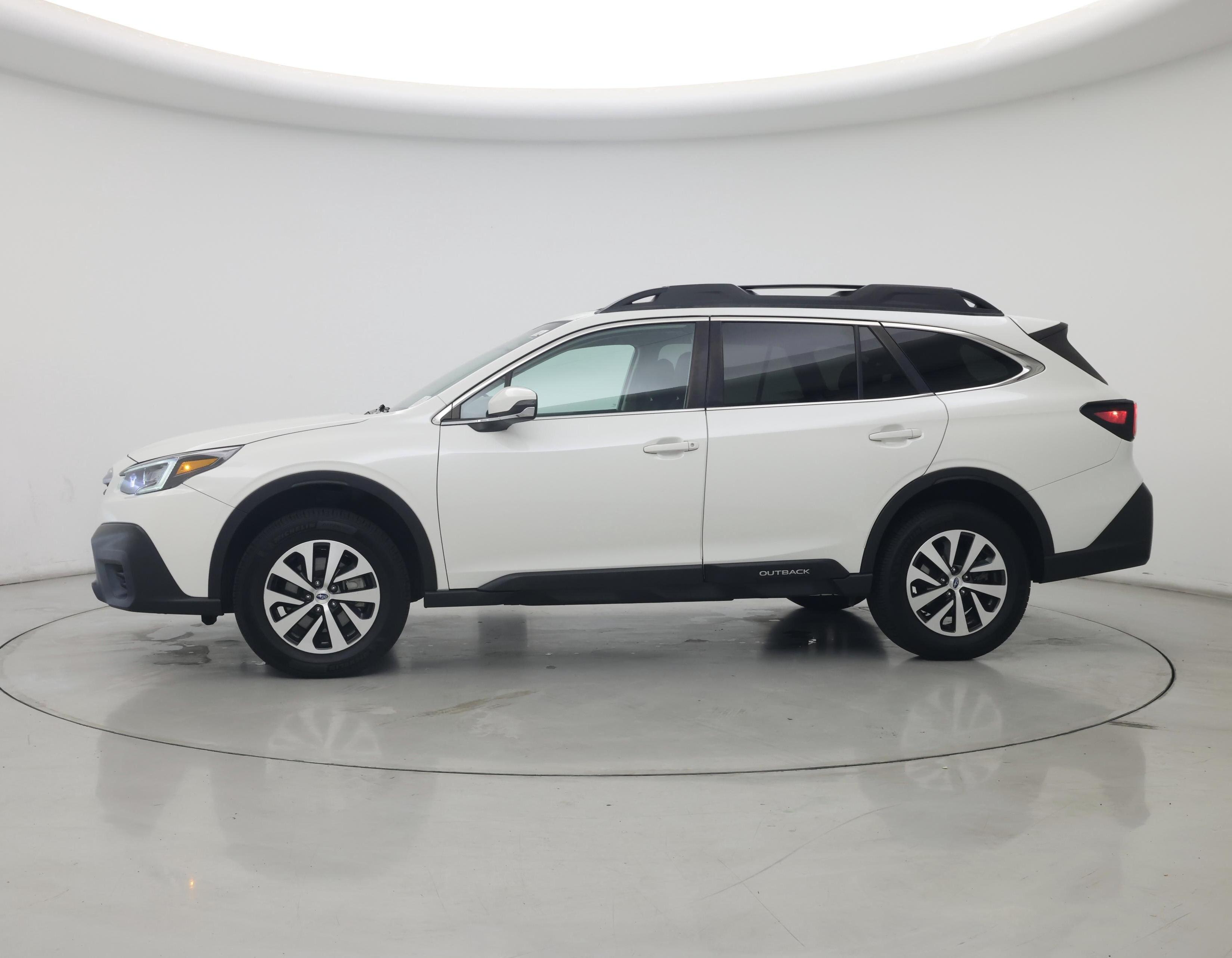 Thumbnail: 2022 Subaru Outback - 3