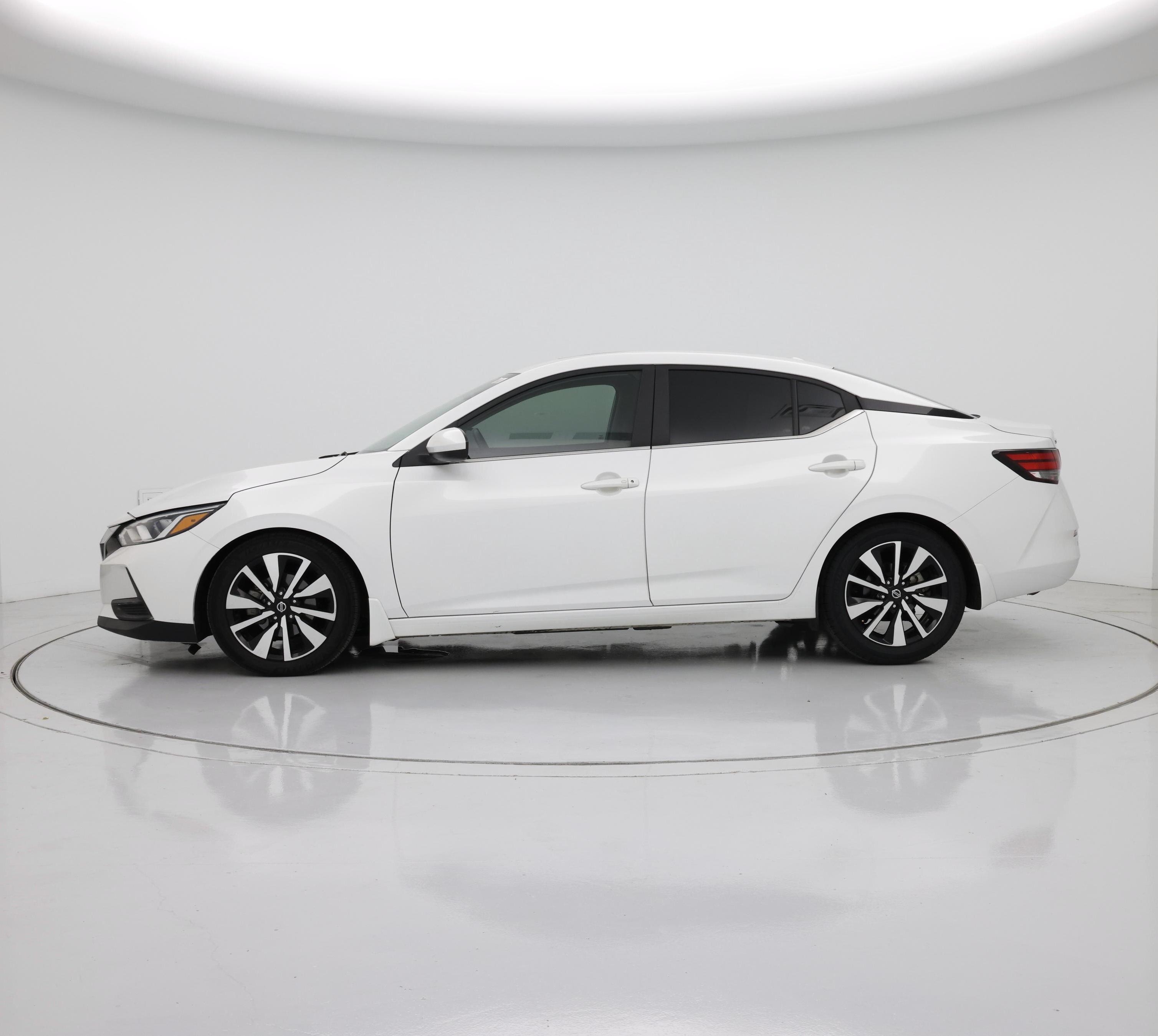 Thumbnail: 2021 Nissan Sentra - 3
