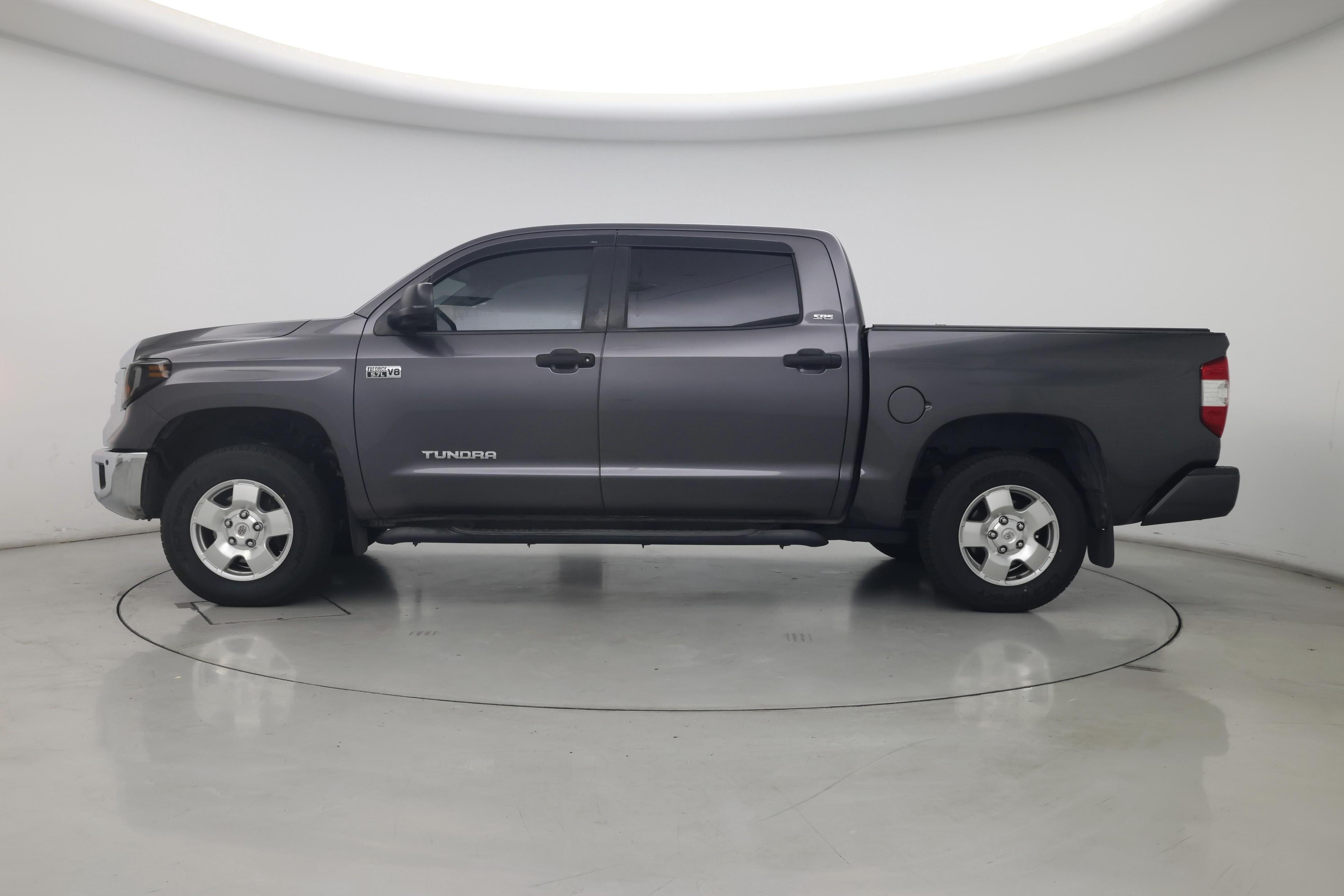 Thumbnail: 2017 Toyota Tundra - 3