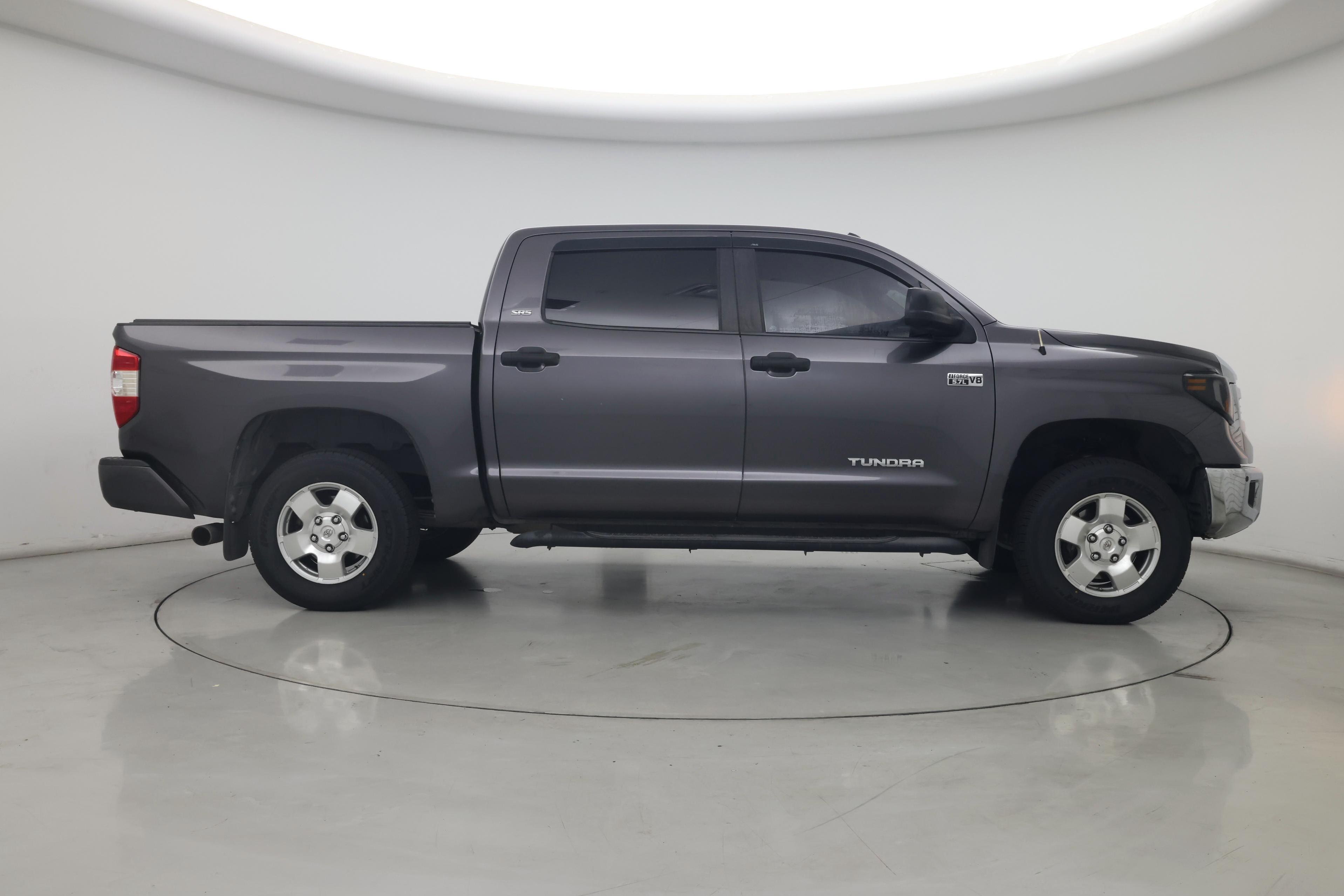 Thumbnail: 2017 Toyota Tundra - 7