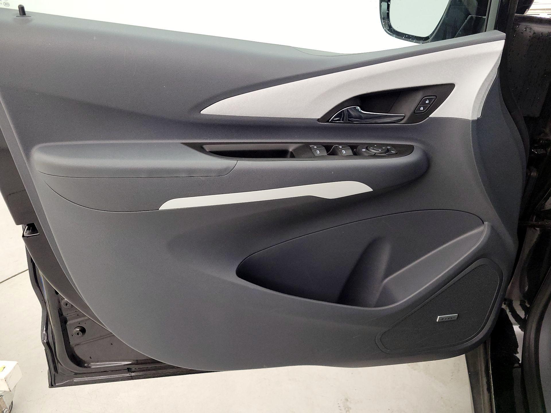 Thumbnail: 2020 Chevrolet Bolt EV - 12