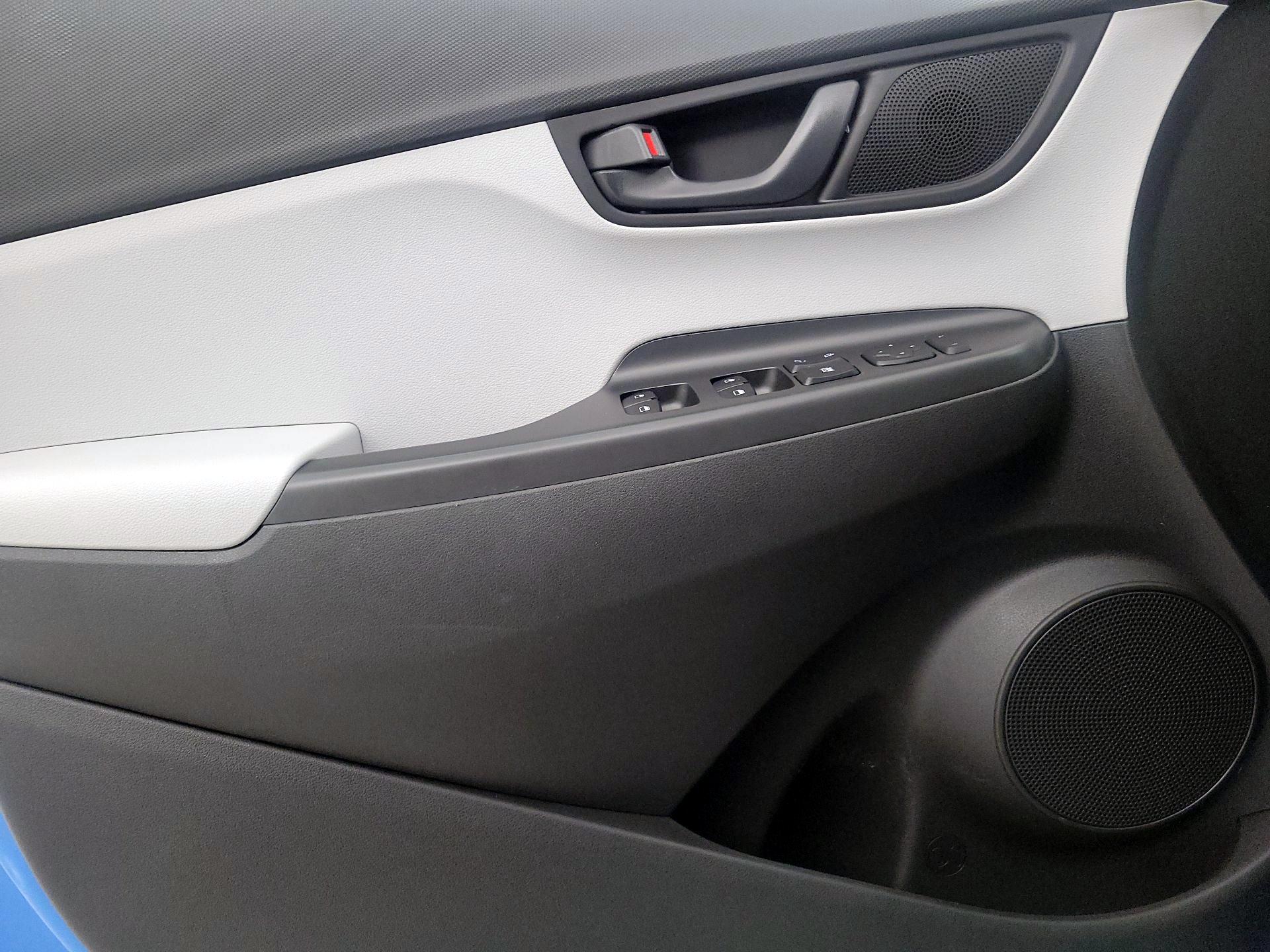 Thumbnail: 2022 Hyundai Kona - 12