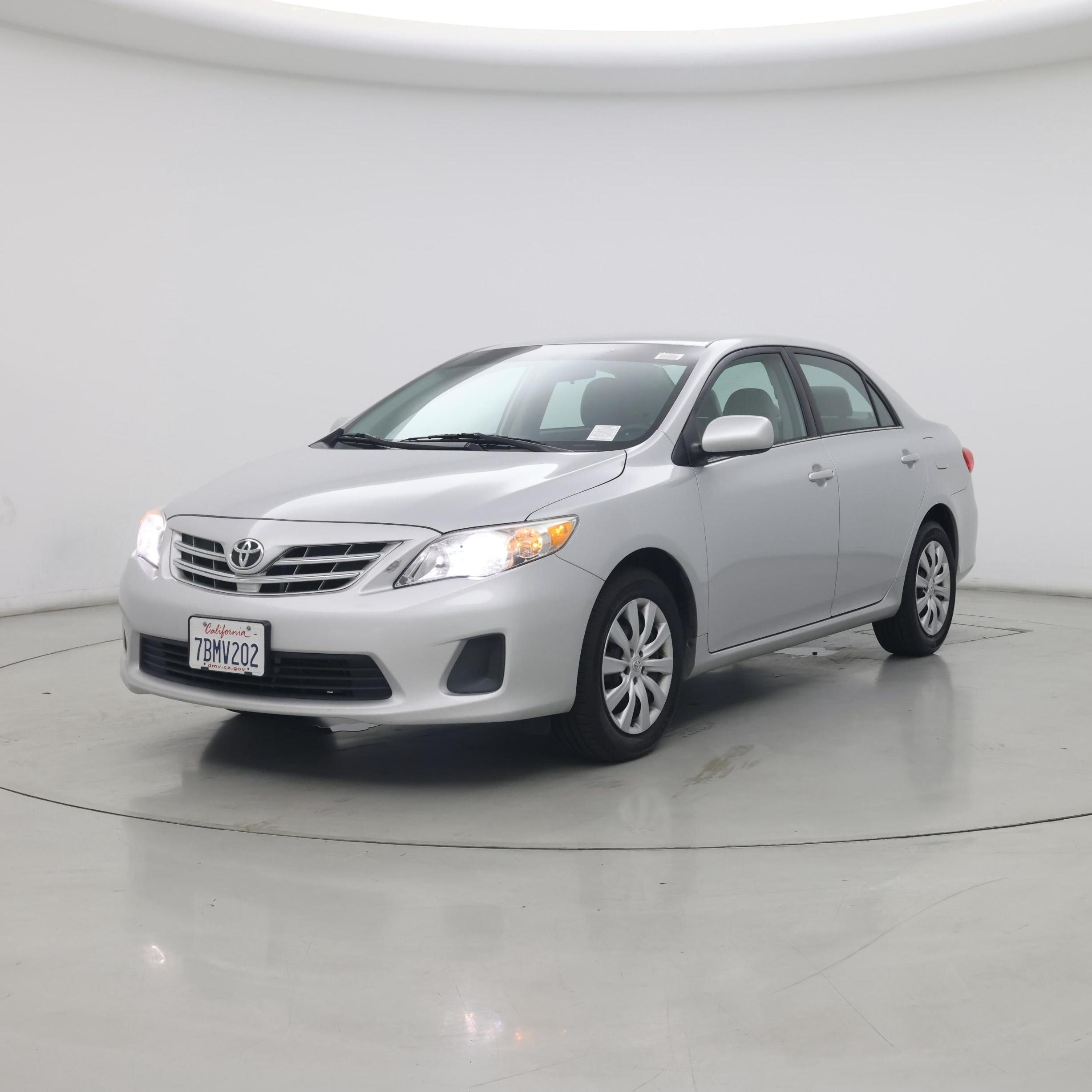 Thumbnail: 2013 Toyota Corolla - 4