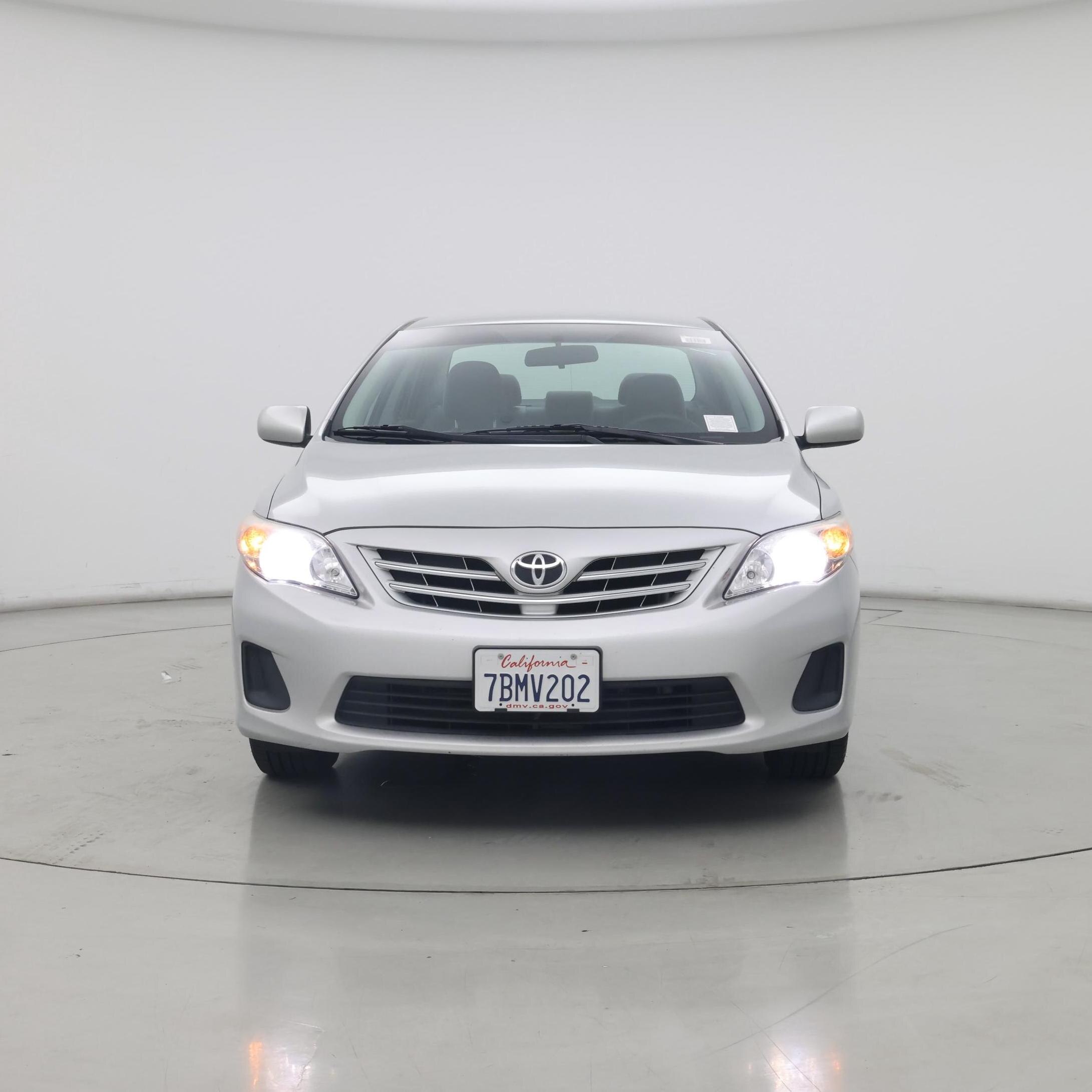Thumbnail: 2013 Toyota Corolla - 5