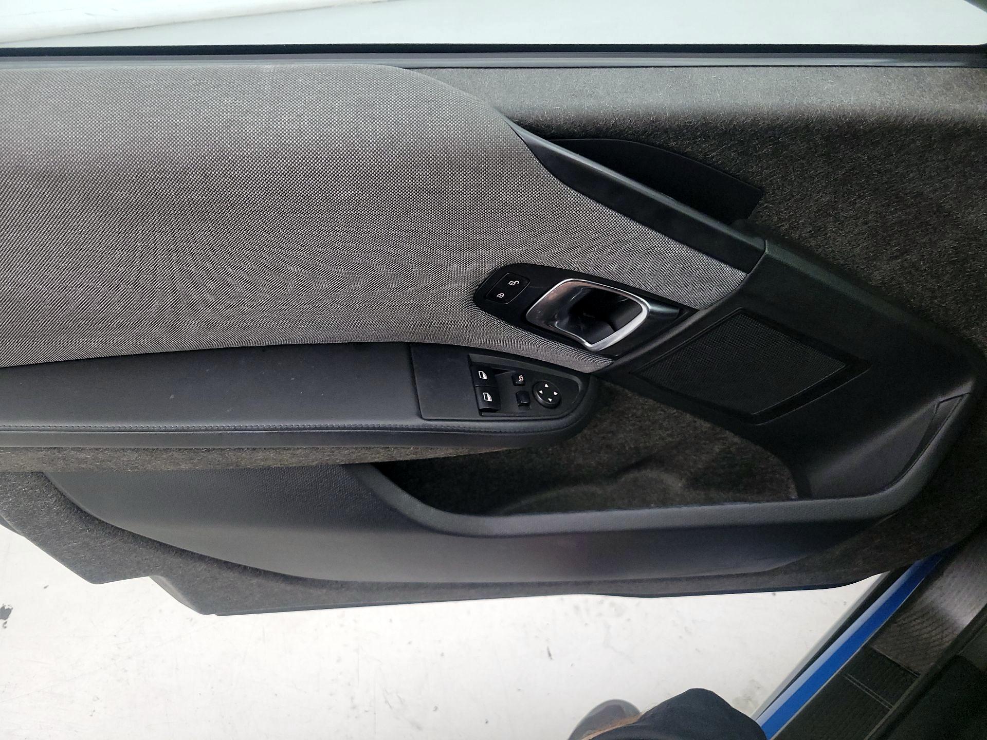 Thumbnail: 2018 BMW i3 - 12