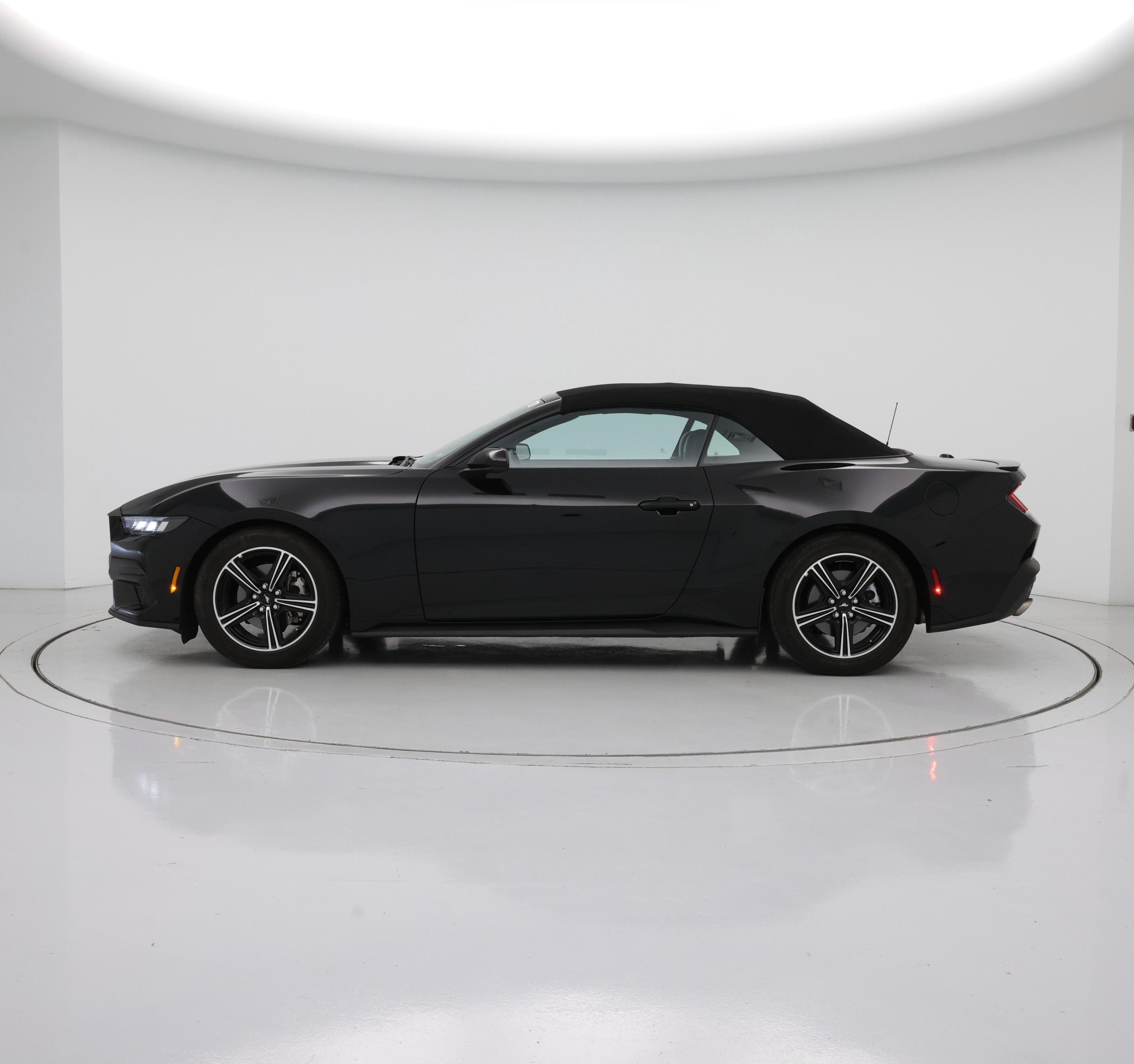 Thumbnail: 2025 Ford Mustang - 3