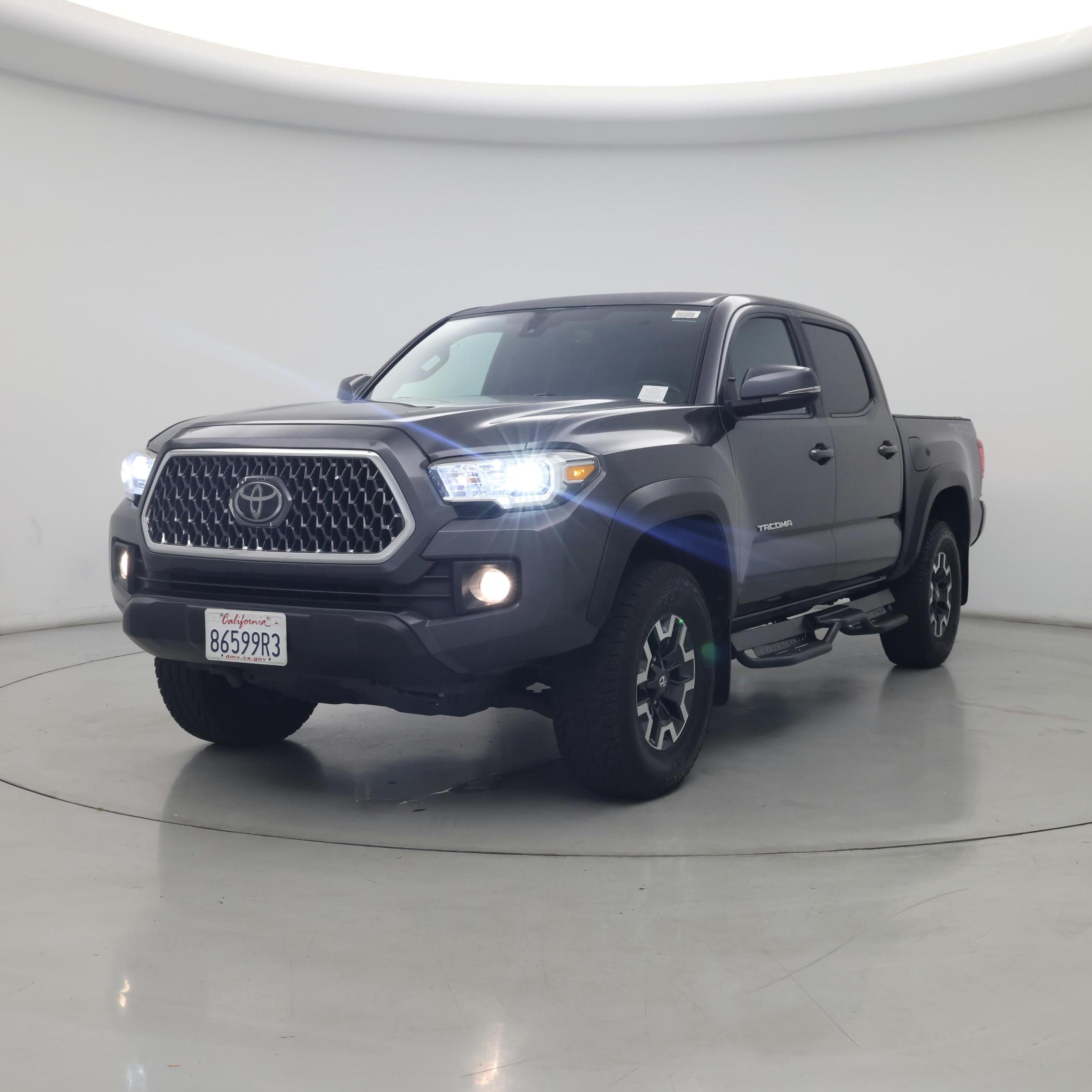 Thumbnail: 2019 Toyota Tacoma - 4