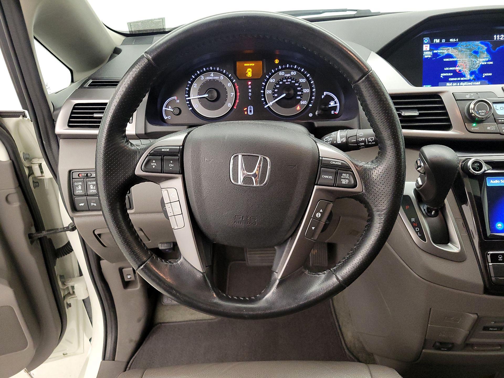 Thumbnail: 2016 Honda Odyssey - 10