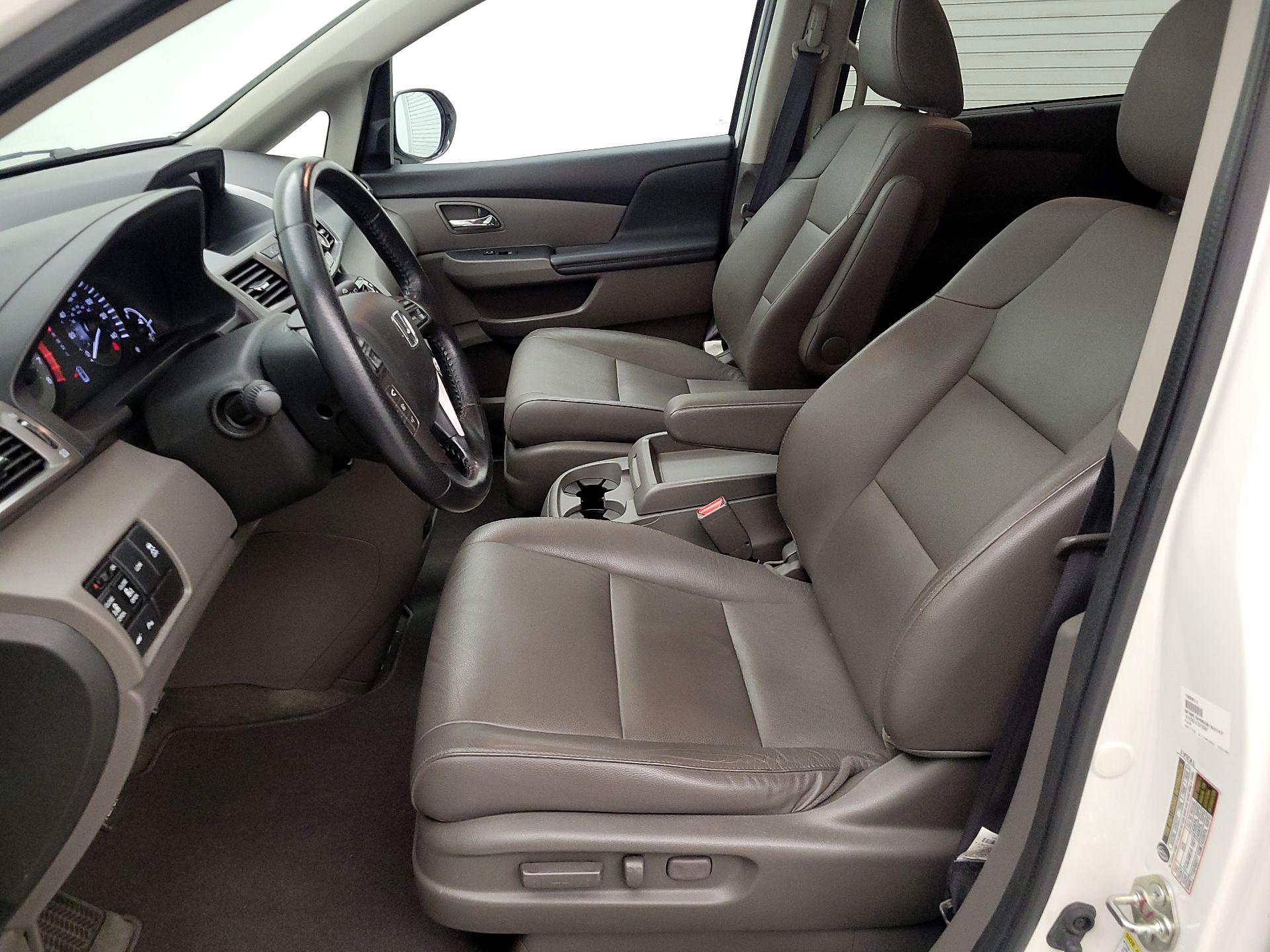 Thumbnail: 2016 Honda Odyssey - 11