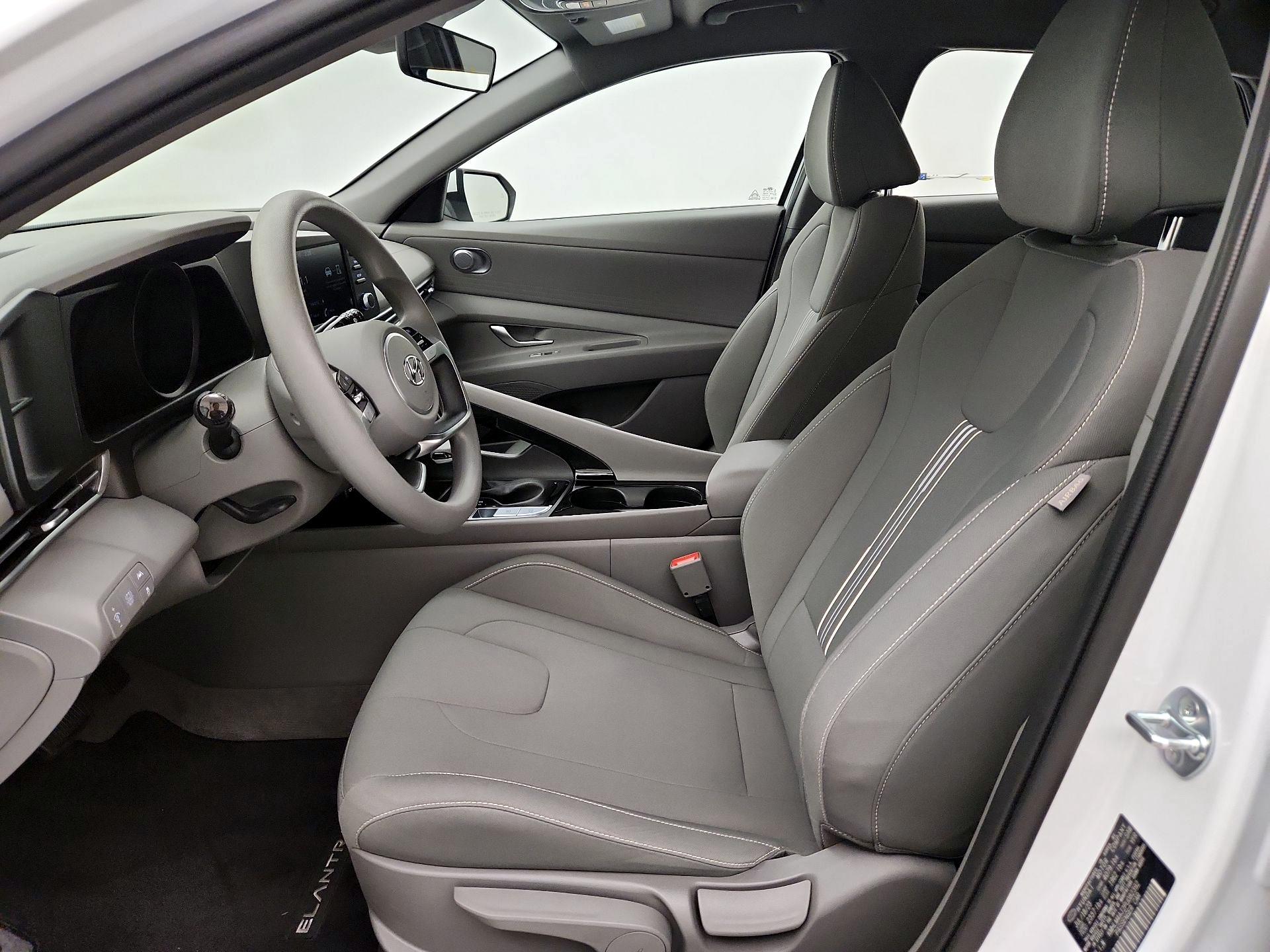 Thumbnail: 2023 Hyundai Elantra - 11