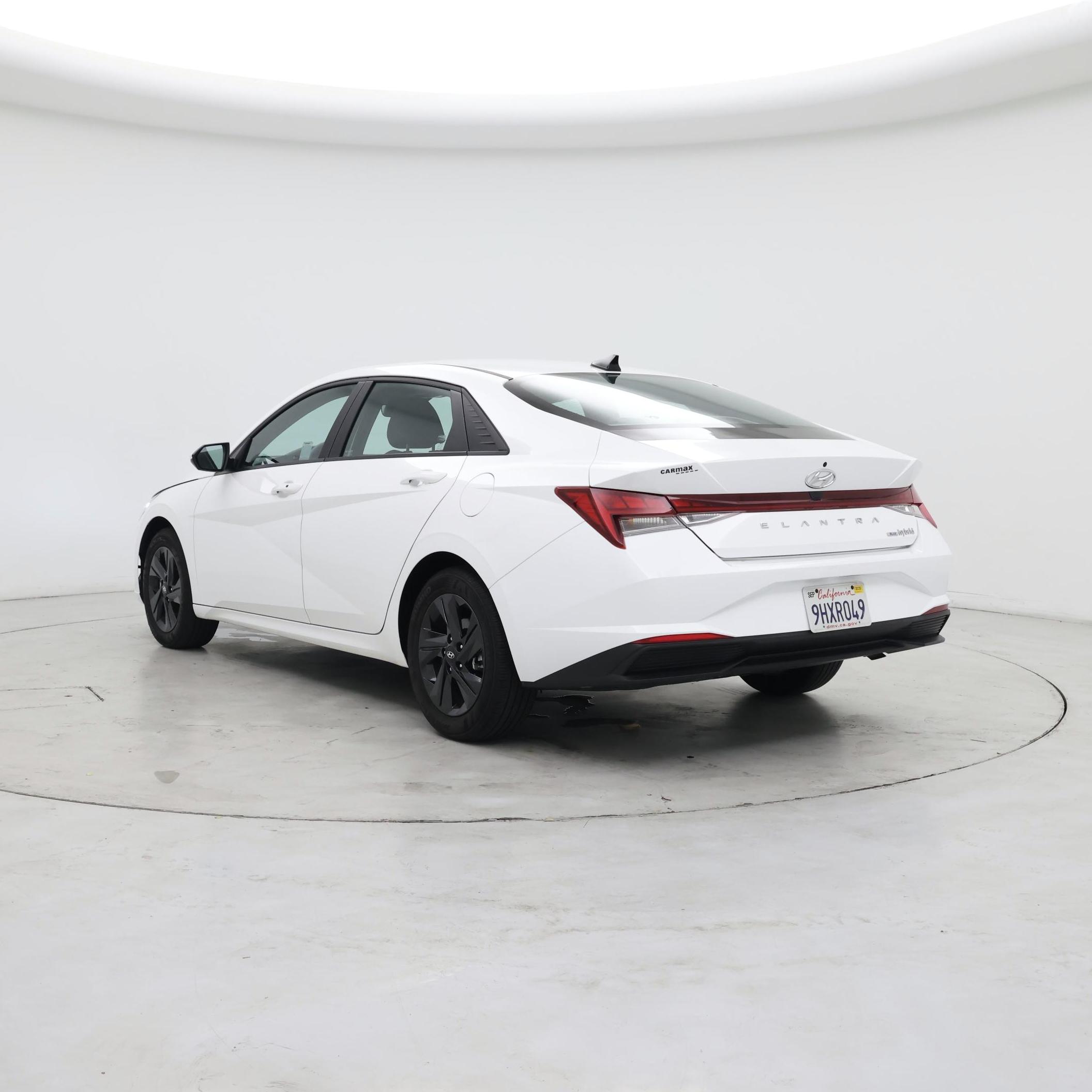 Thumbnail: 2023 Hyundai Elantra - 2