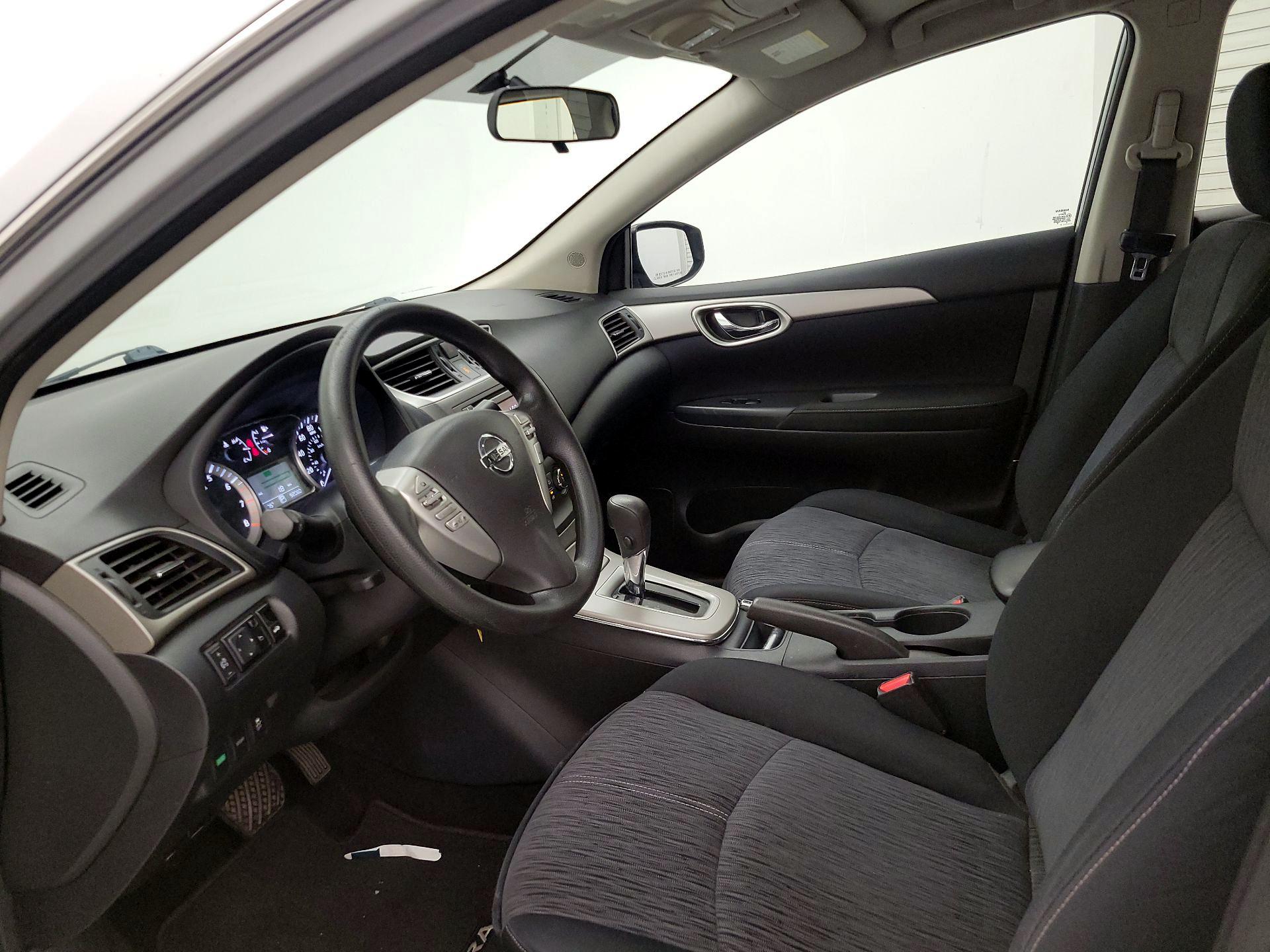 Thumbnail: 2014 Nissan Sentra - 11